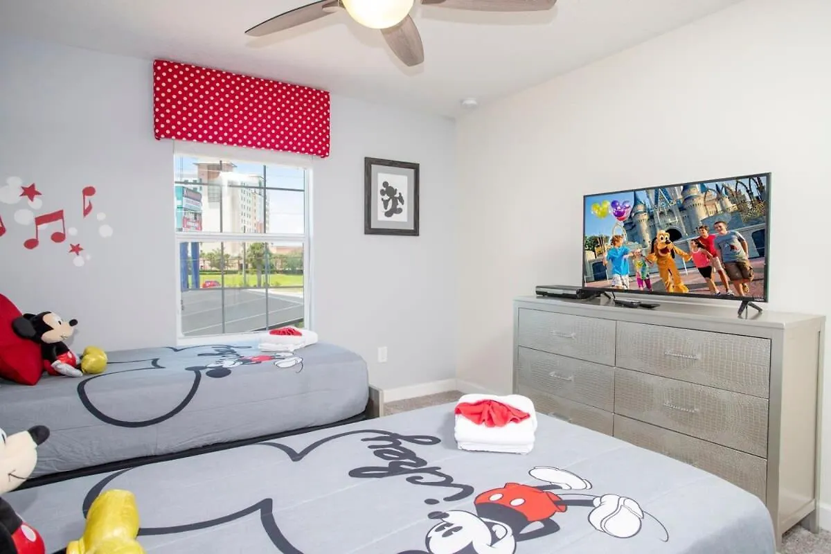 Ferienhaus Ravishing Four Bd W/ Pool Close To 4947