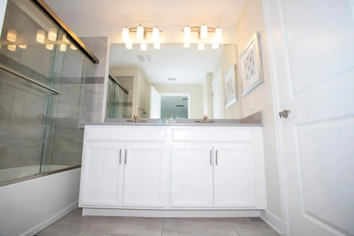Ravishing Four Bd W/ Pool Close To 4947