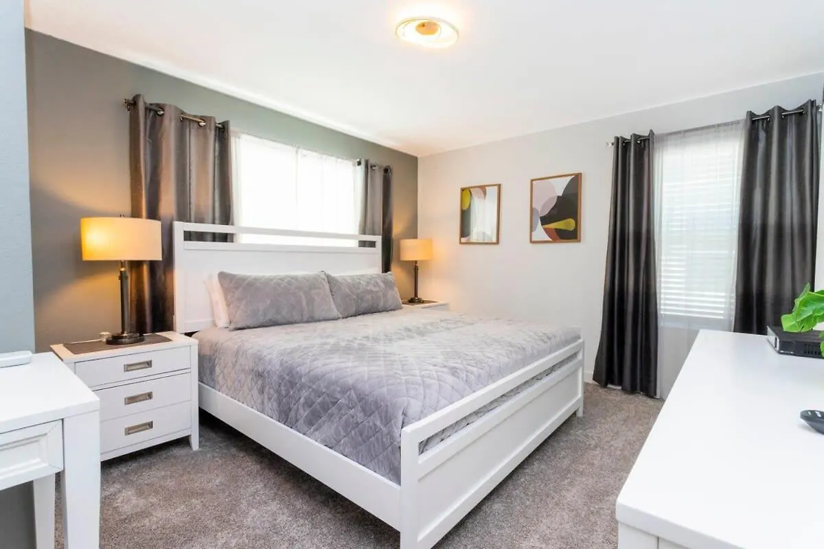 Wonderful 5 Bd Close To @ Storey 2980 度假居 基西米
