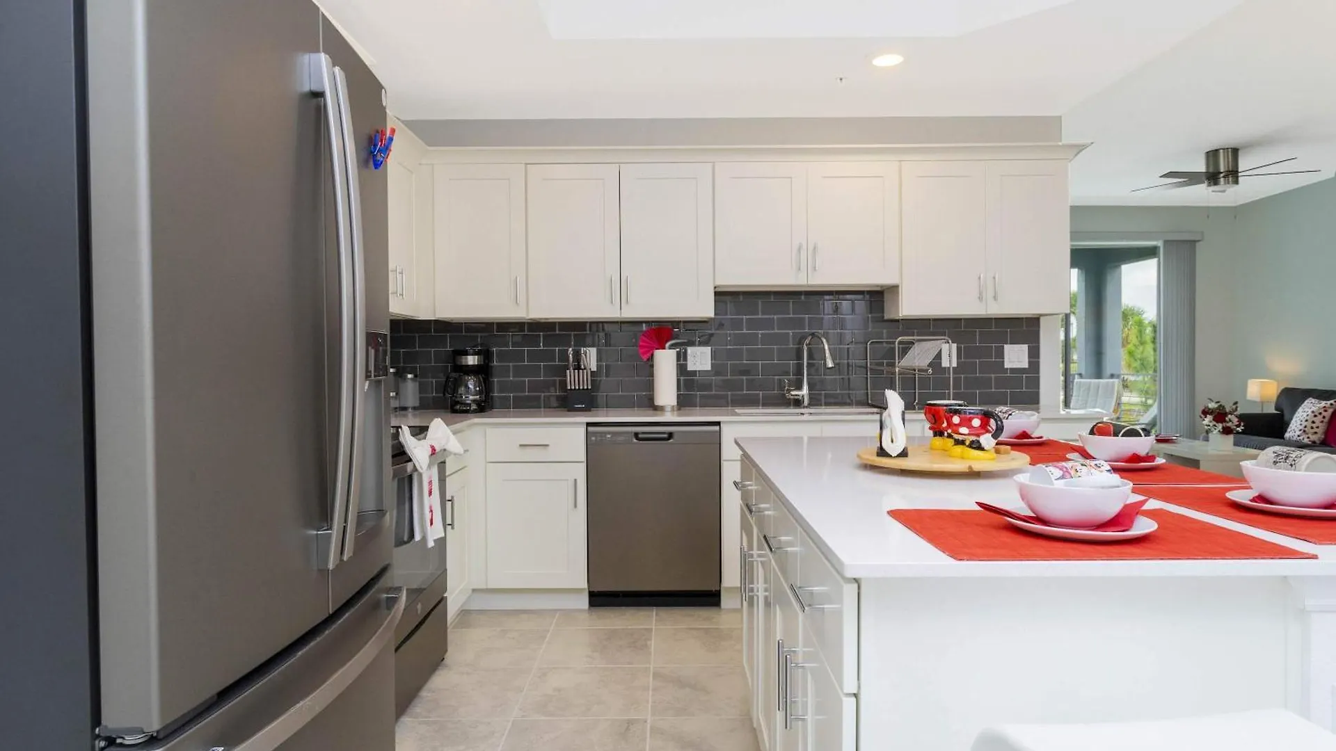 Gorgeous 3bd 8 Guests @storey Close To 101 3191