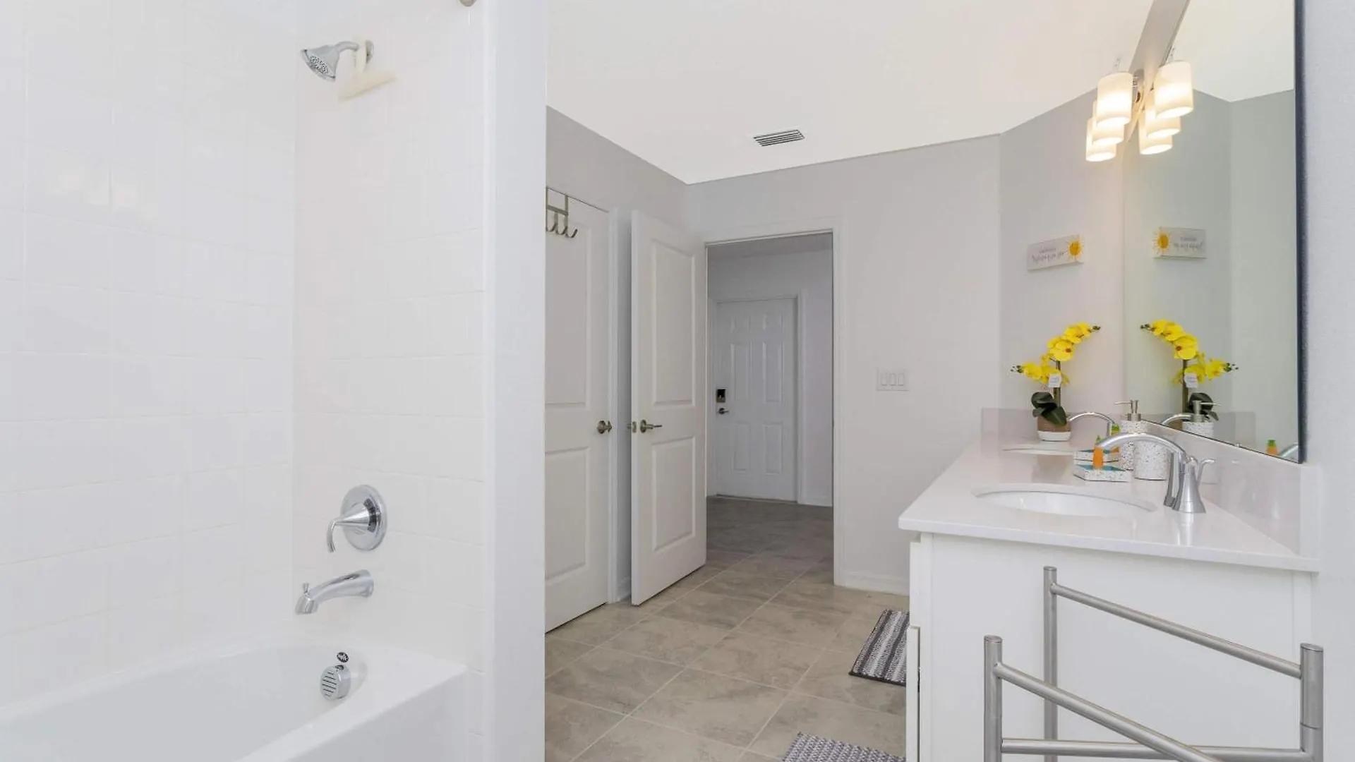 Gorgeous 3bd 8 Guests @storey Close To 101 3191