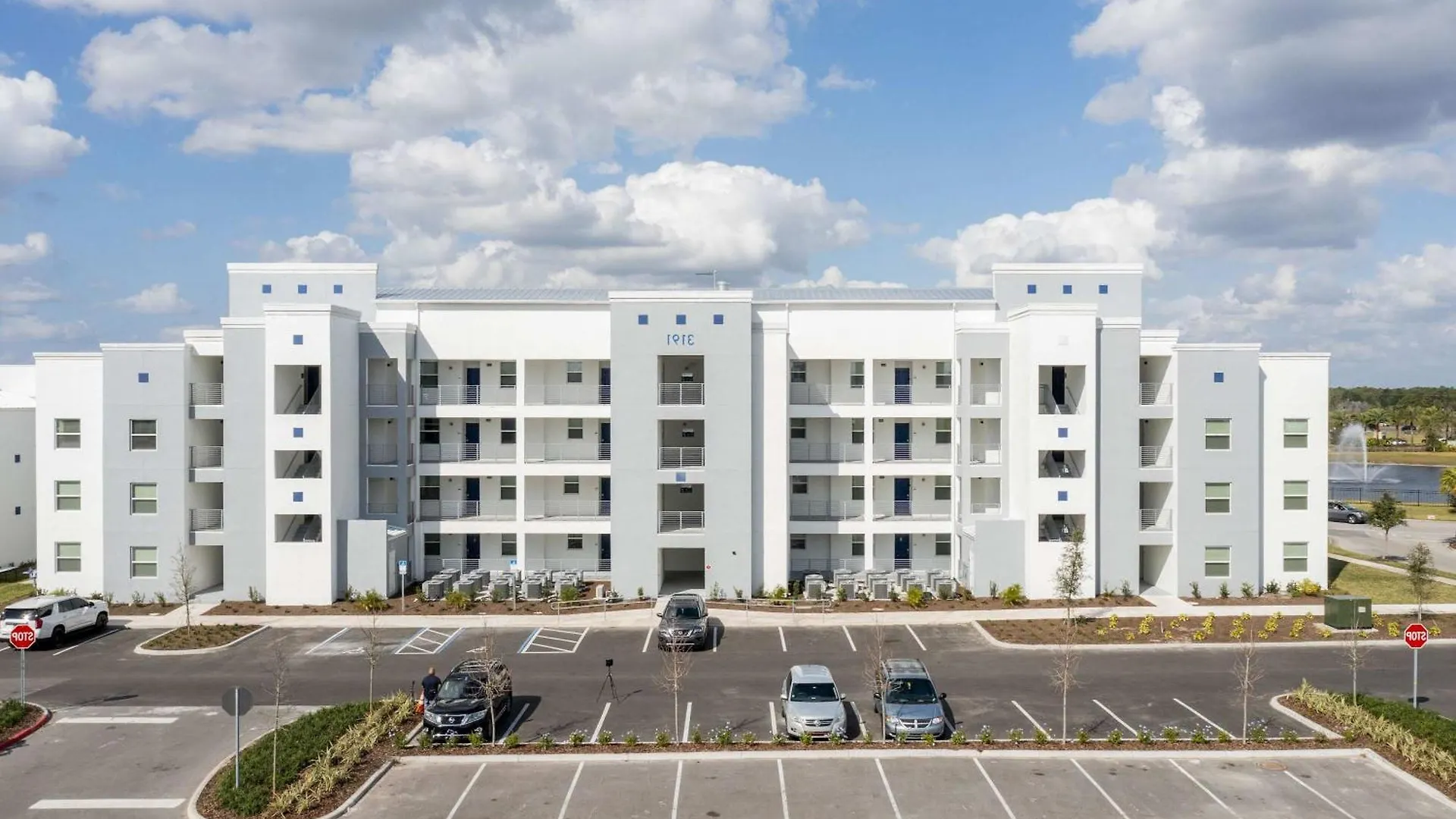 Semesterbostad Gorgeous 3bd 8 Guests @storey Close To 101 3191