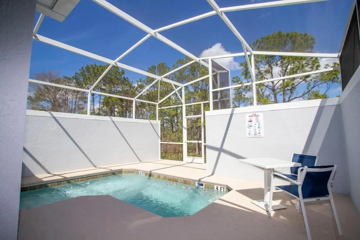 Stunning 5 Bd W/ Pool Close To 8955 *