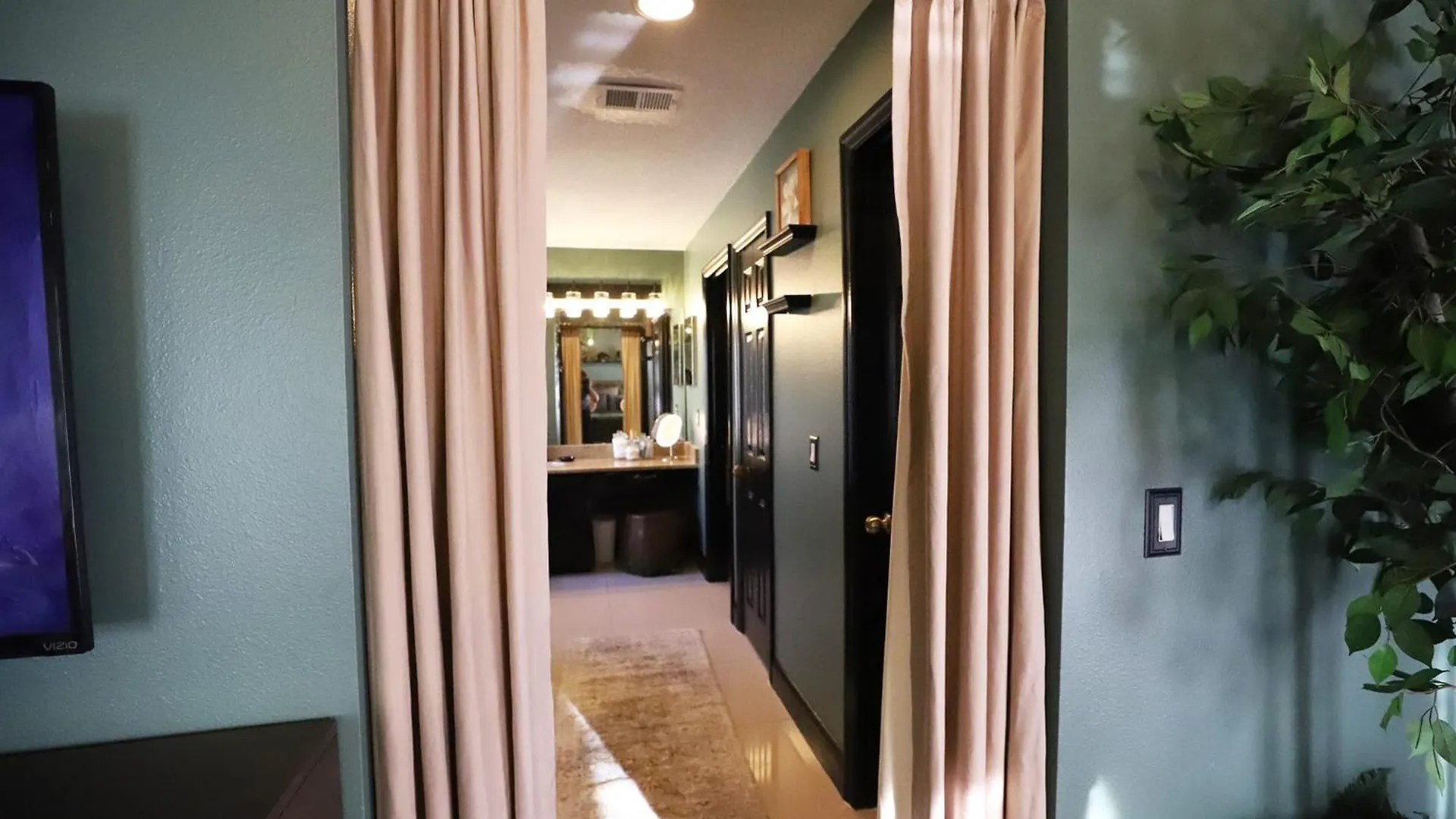 וילה Enchanted With View 6-bedroom In 9 Miles To World 15 Miles To The Wizarding World Of Harry Potter קיסימי