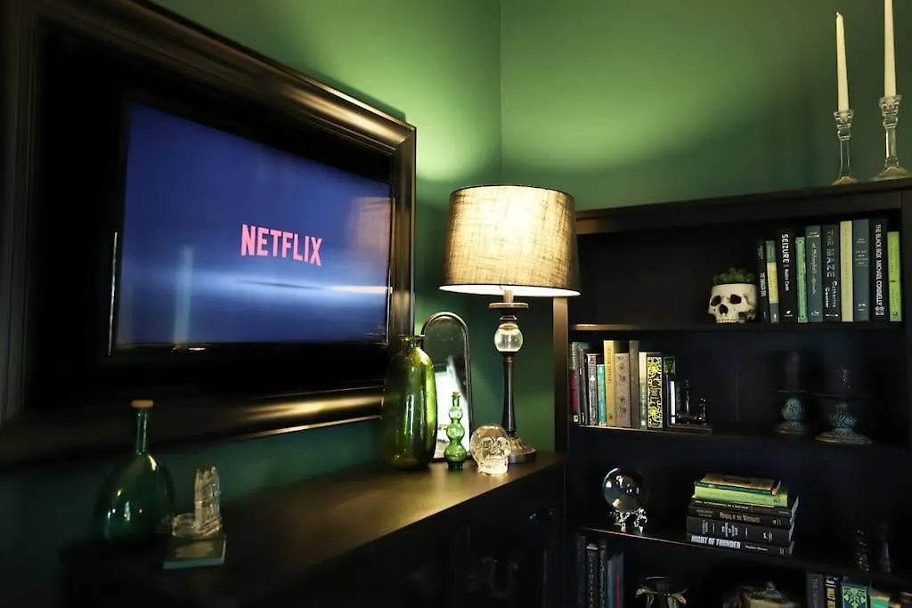 Magical 5-bedroom Near Universal's Wizarding World Villa *