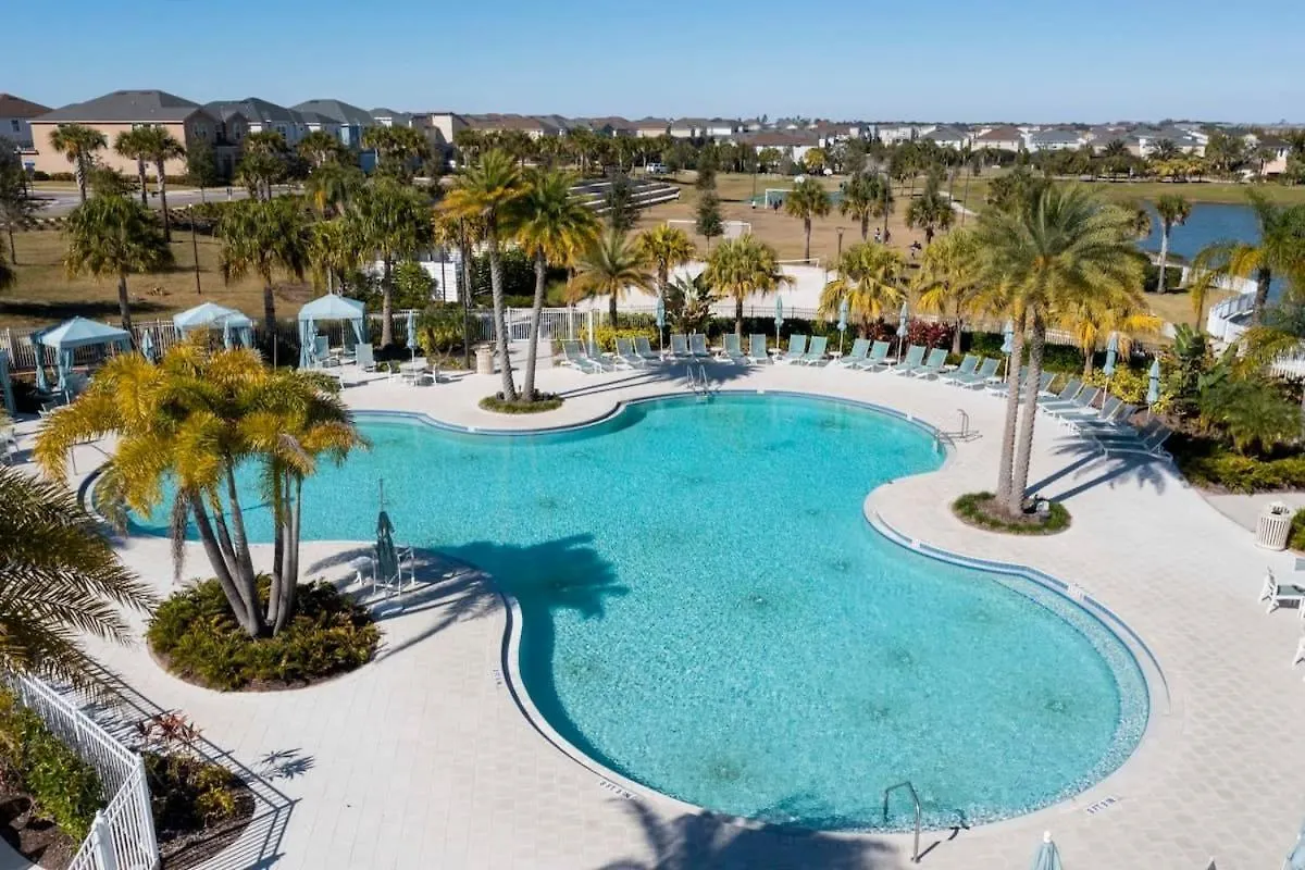 Holiday home Wonderful 6 Bd W/ Game And Pool 8991 *