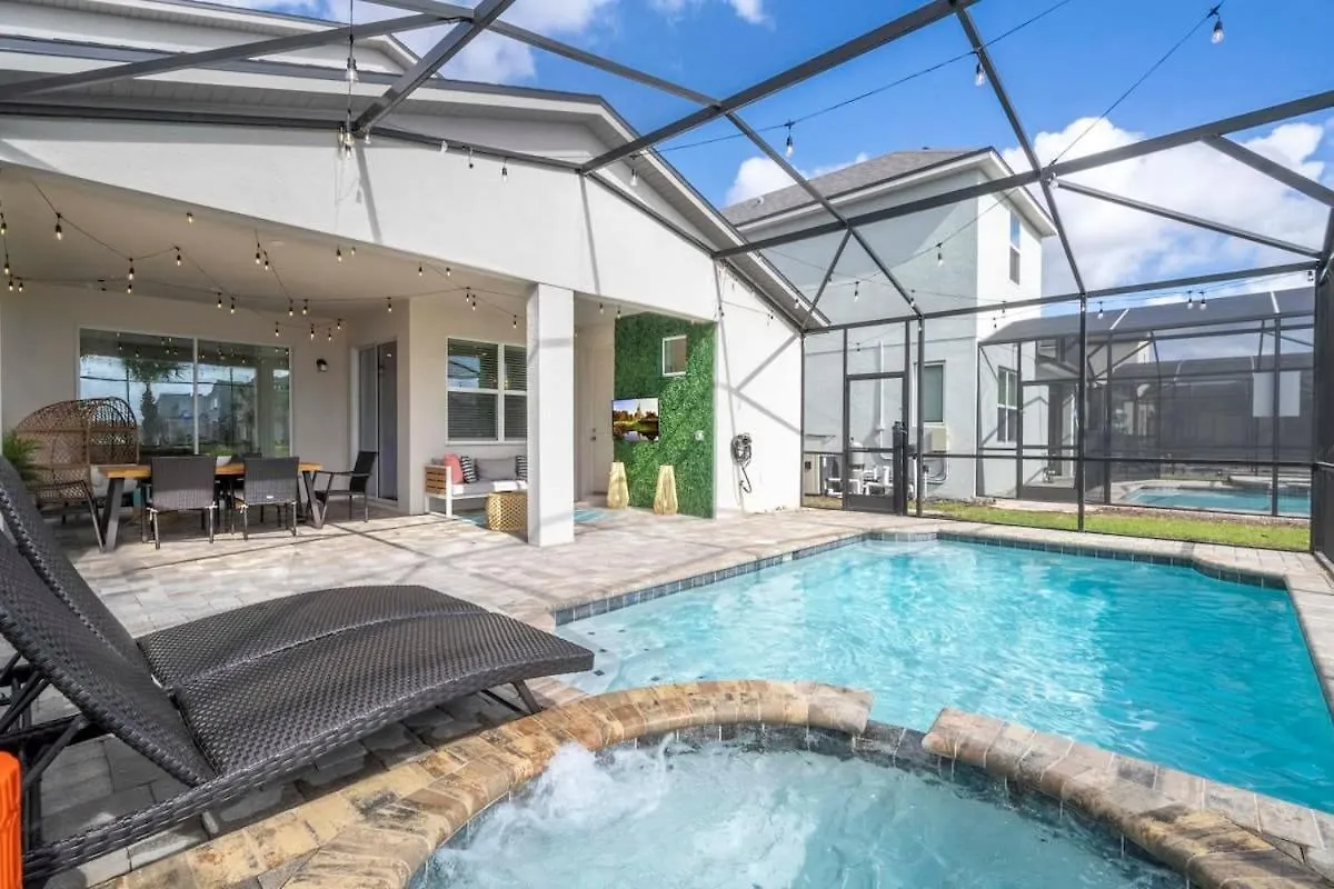 Holiday home Wonderful 6 Bd W/ Game And Pool 8991 *