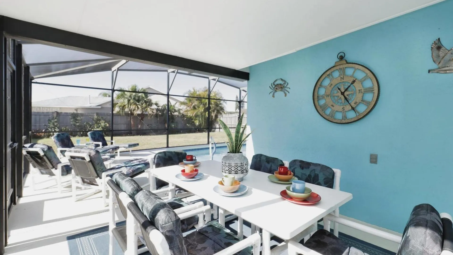 Ideal For Couples Or Families Looking For A Vacation With Private Pool And Yard *