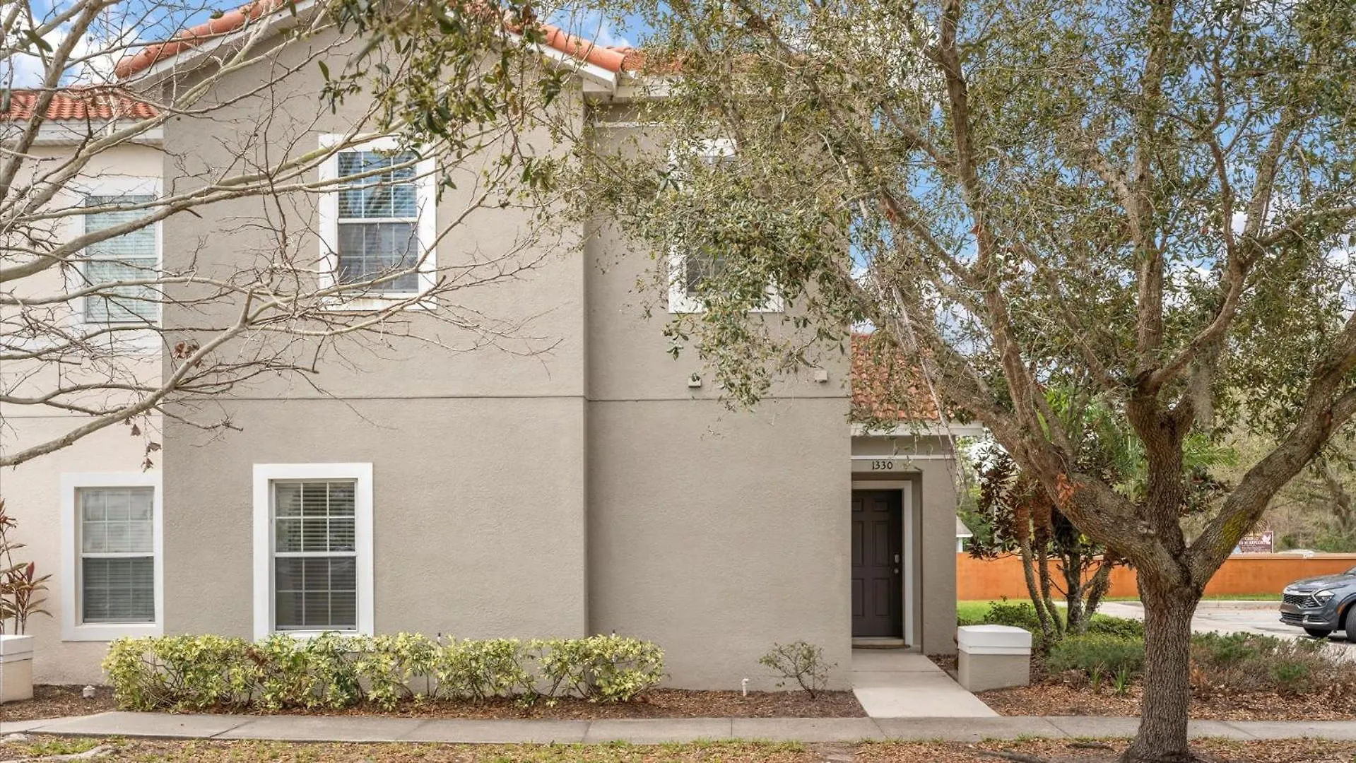 Spacious Family Townhouse Sleeps 8 *
