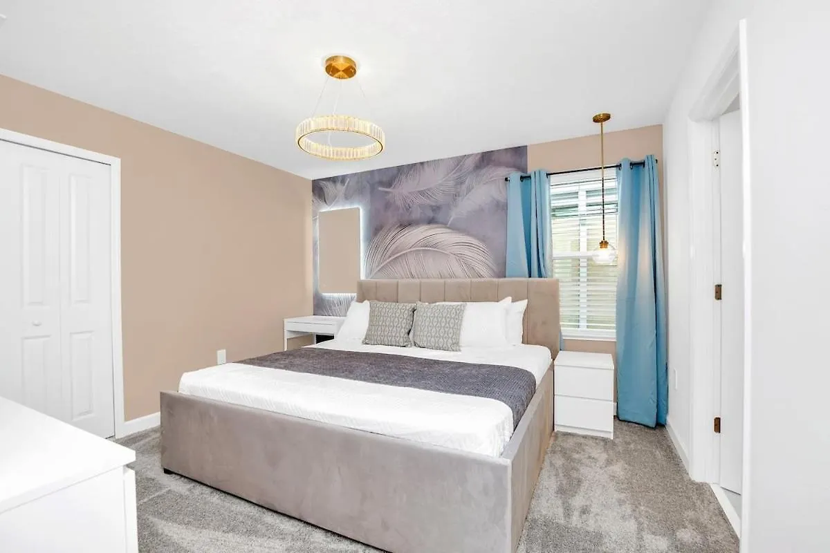 Brand New High End 9br In Storey