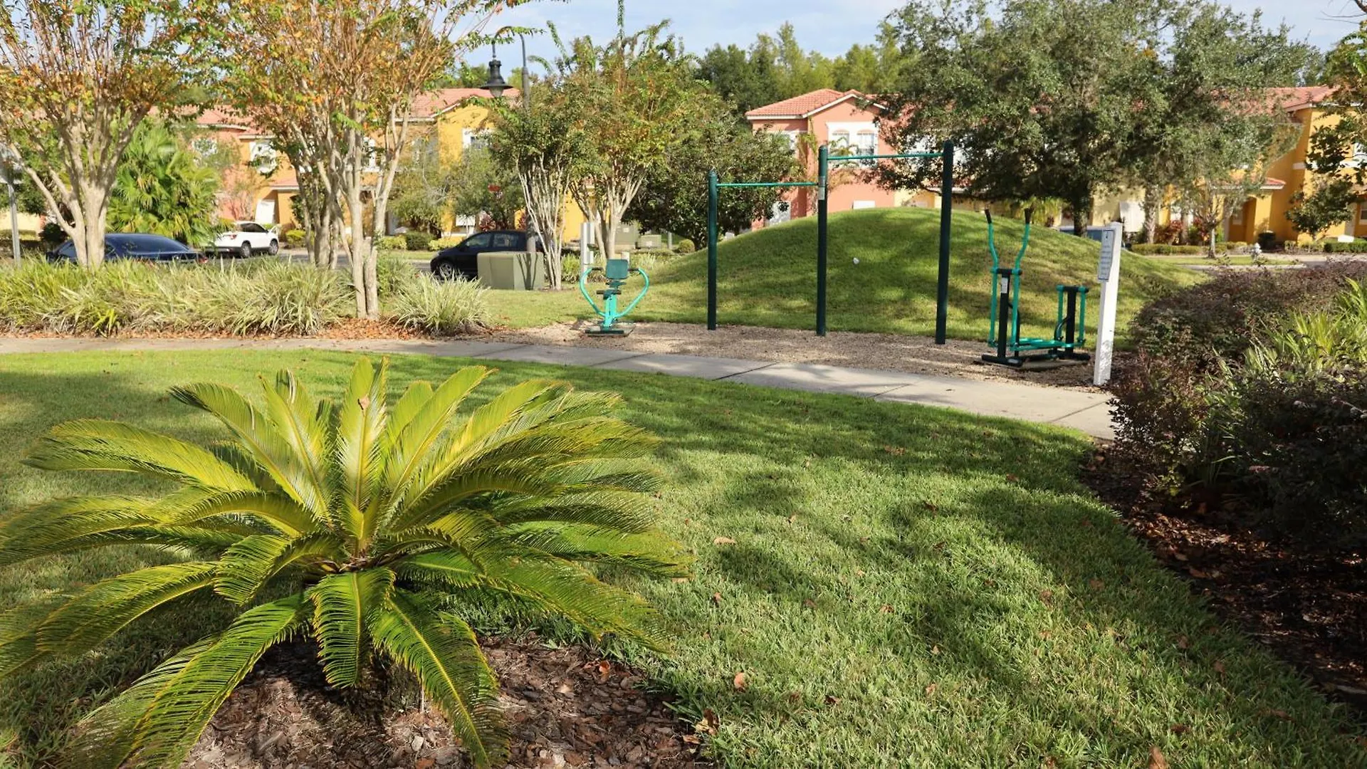 Unidisl 3br3b Near Quiet Community, Pool, Private Hot Tub, Bbq & Games Villa *