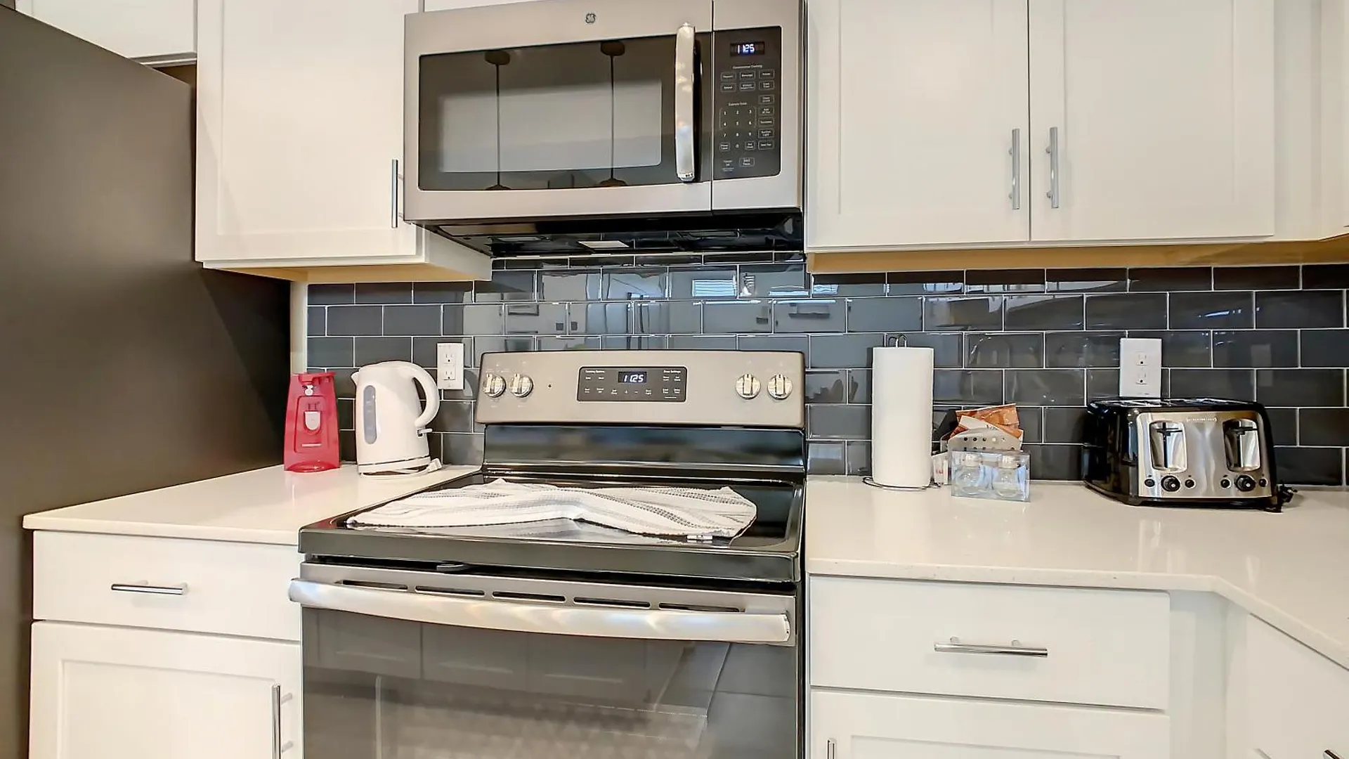 Apartment Parkside Adventure - Oasis, Water Park, 15 Min To Magic!