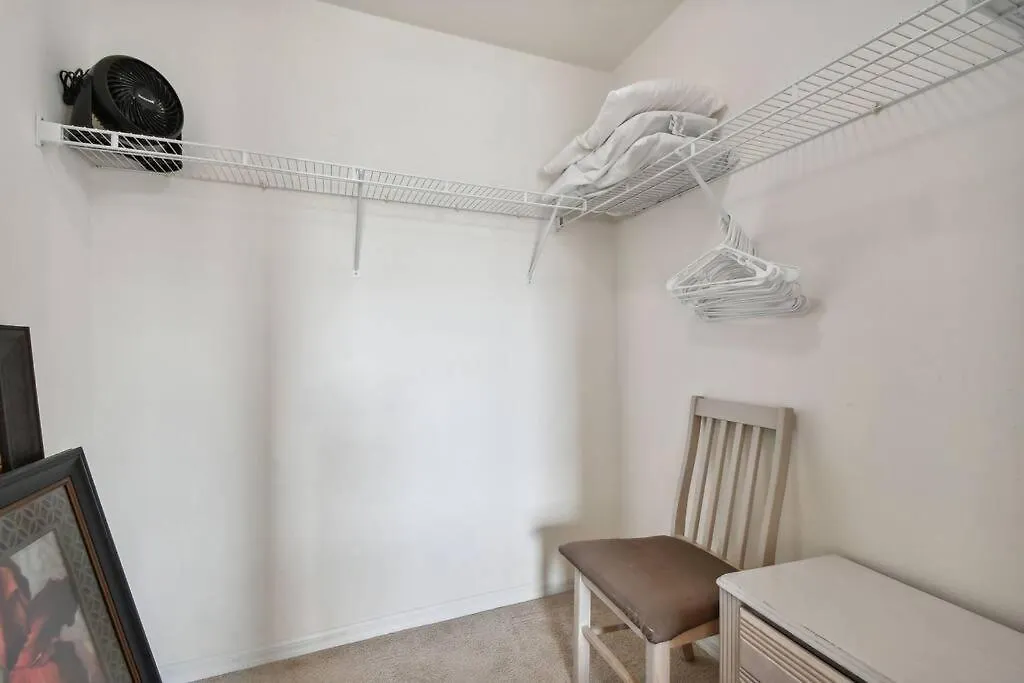 Amazing 3bd/2ba With Water View @ *