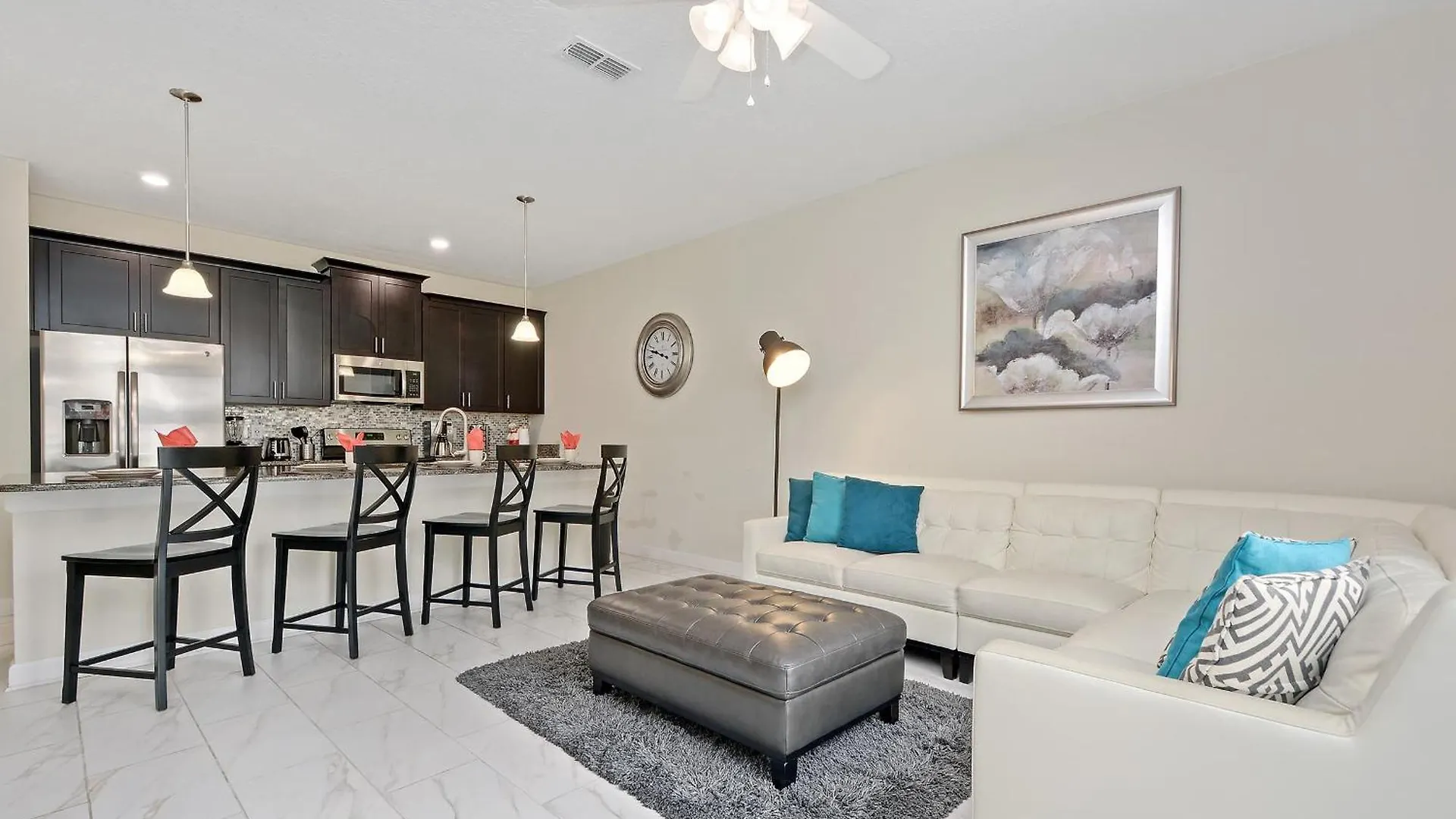 Wonderful 4bd With Pool At Storey 4819 別荘 *