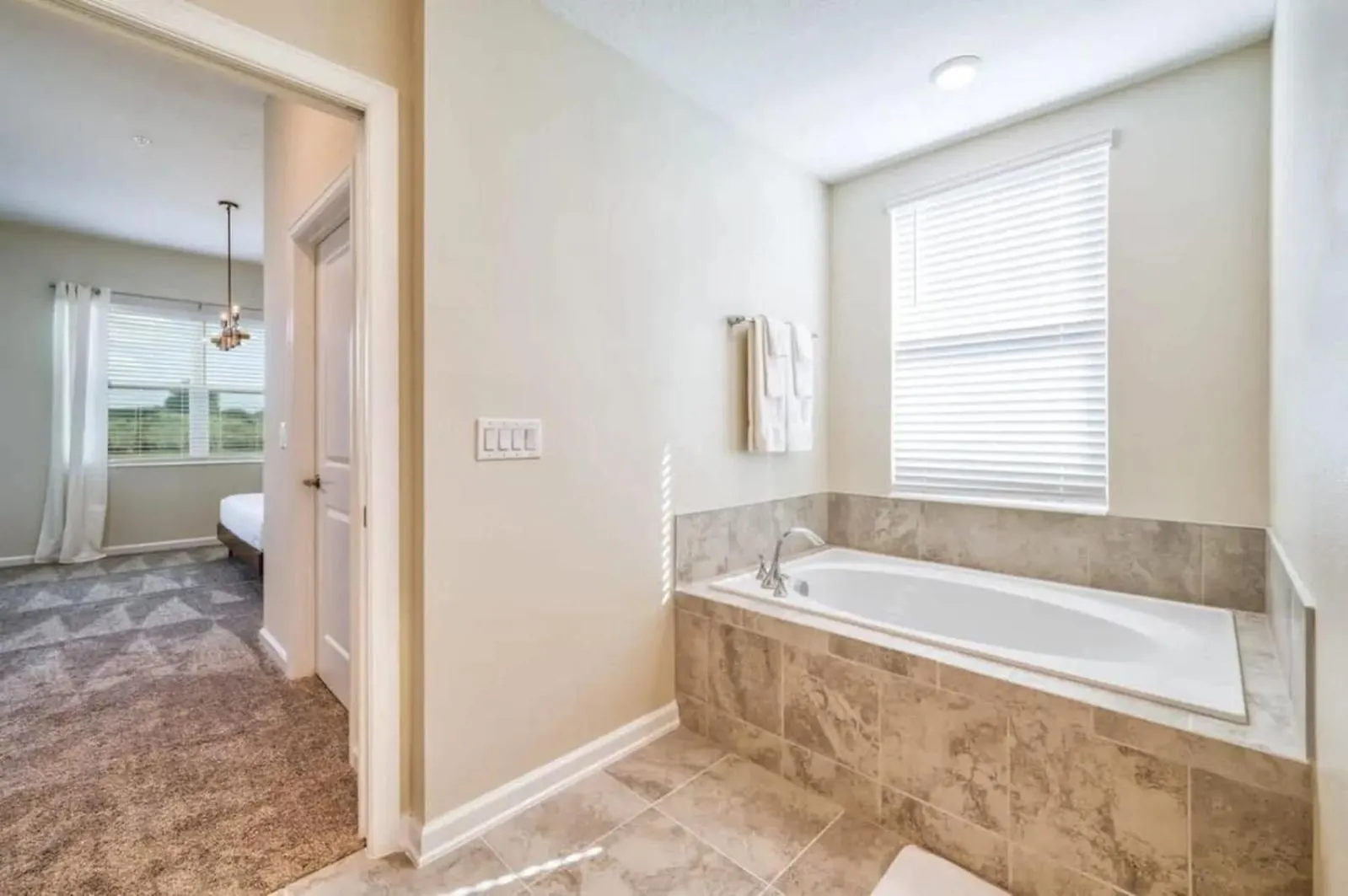 Luxury 2br W/ Mickey & Amenities!