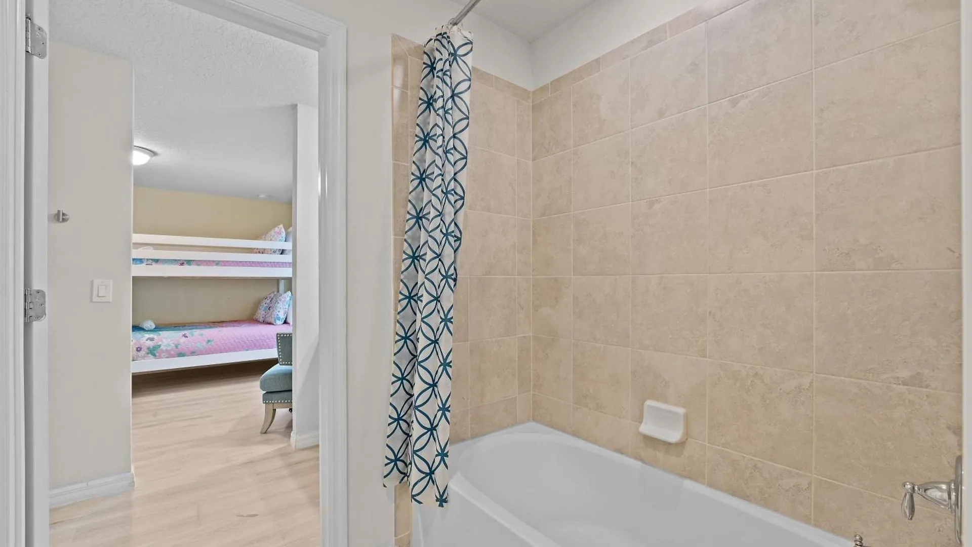 Super Play- 8bdr 6bas - Pool & Jacuzzi Games * קיסימי
