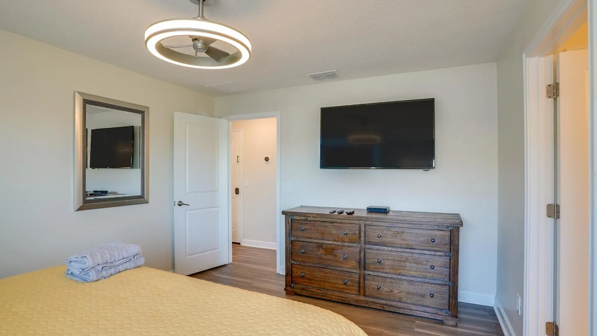 Getaway With Pool Access 5 Mi To *