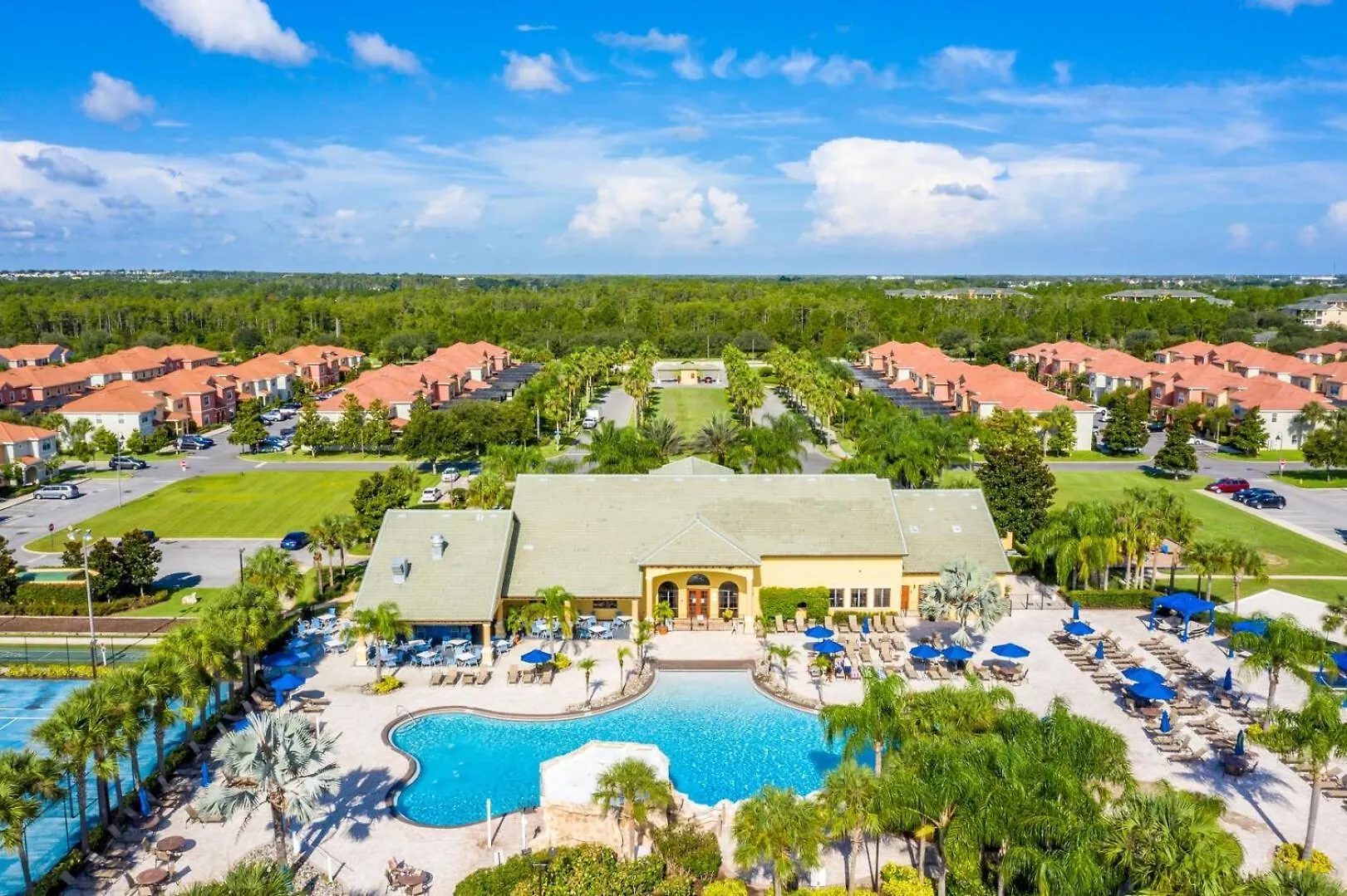 Special Offer Impressive With Pool Close To 2967pp 度假居