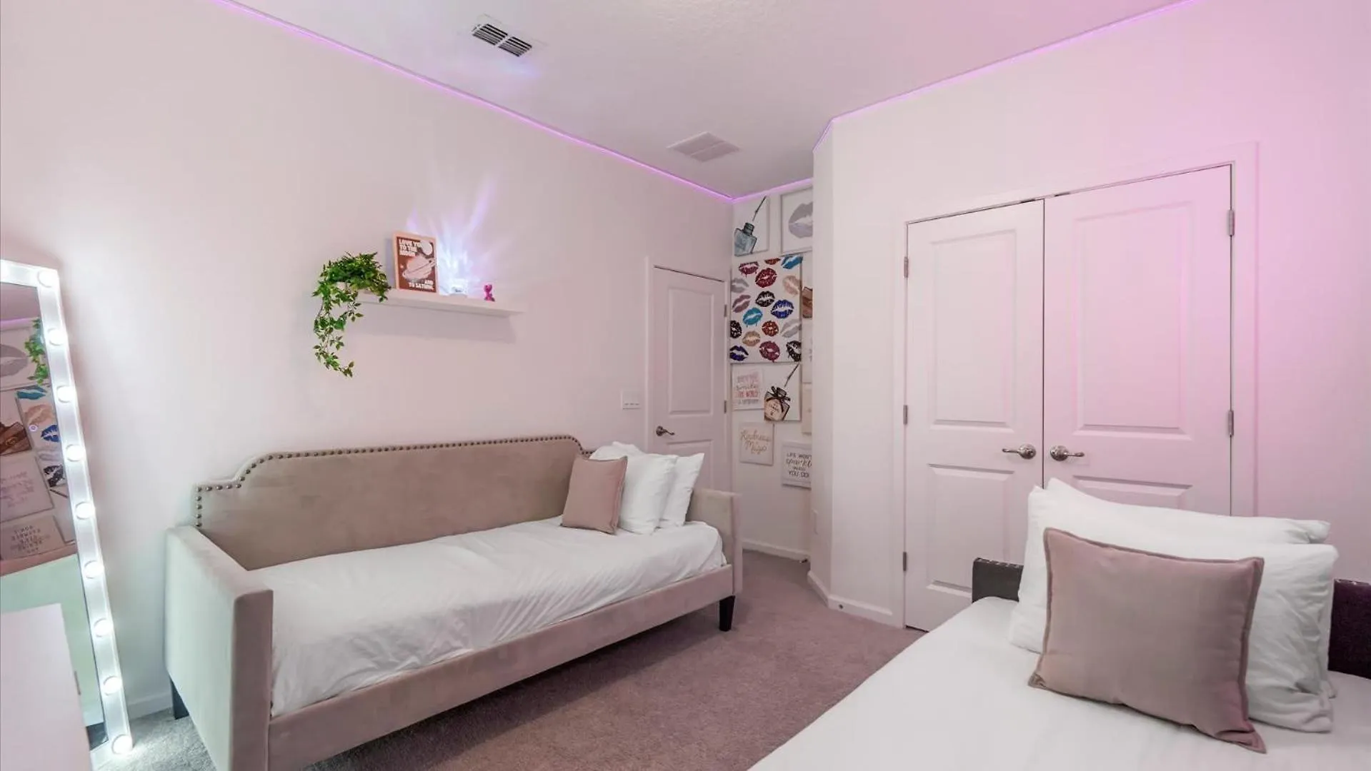 Upstay - Storybook W Pool Hot Tub Theme - Near Semesterbostad *