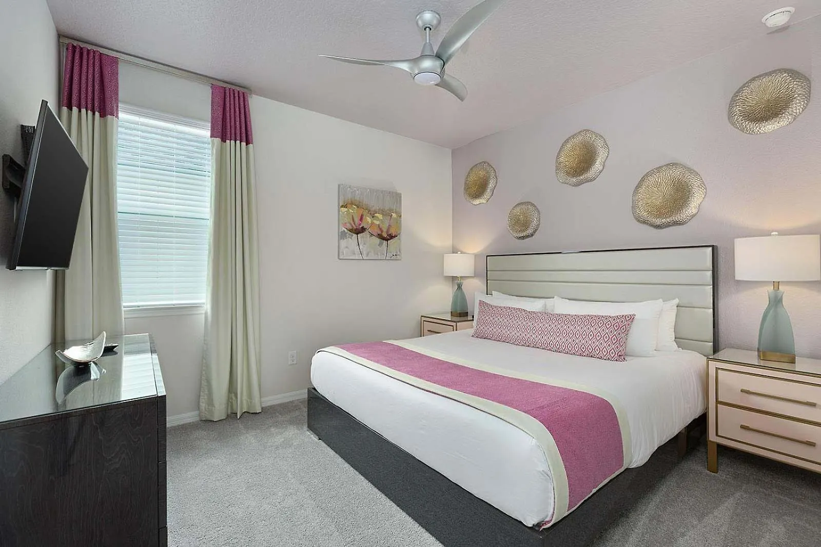 Villa With Fashionista Br, Theater, Arcade & Pool *