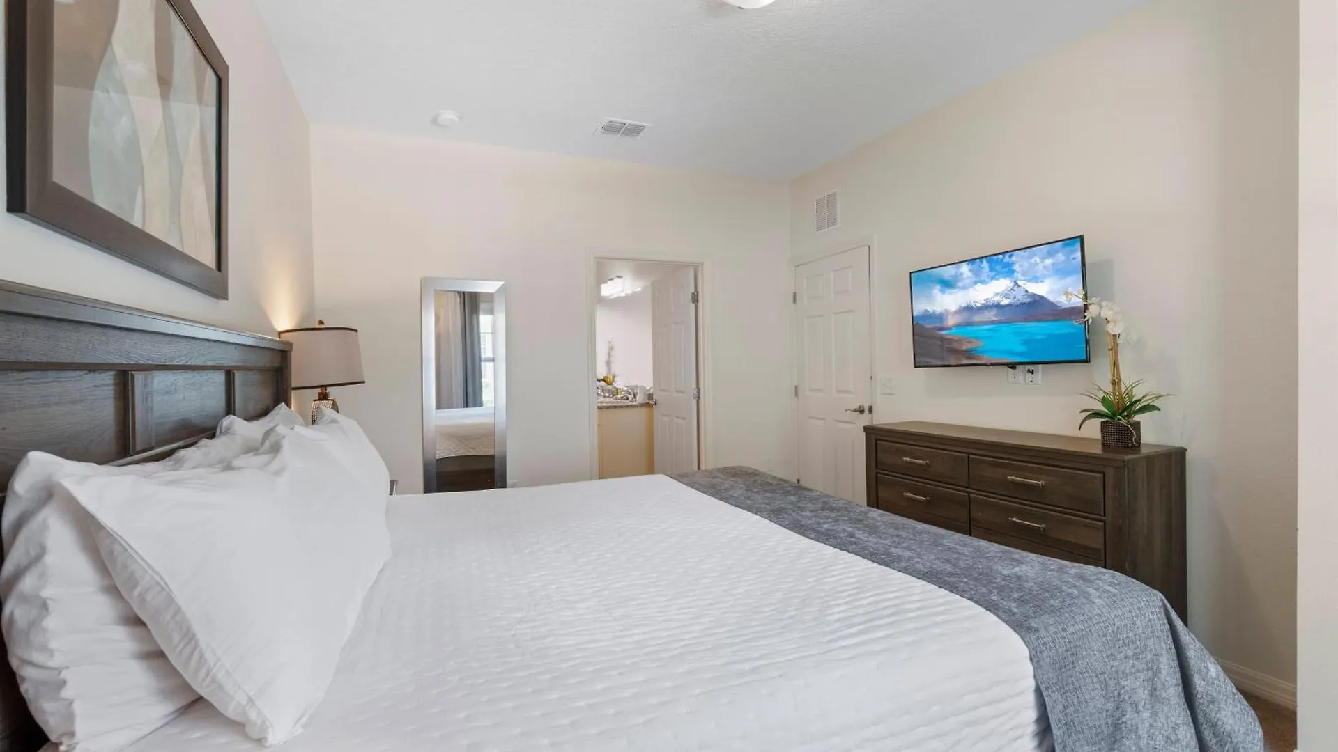 Ferienhaus Amazing 3 Bedrooms At Lucaya- 7 Miles From *
