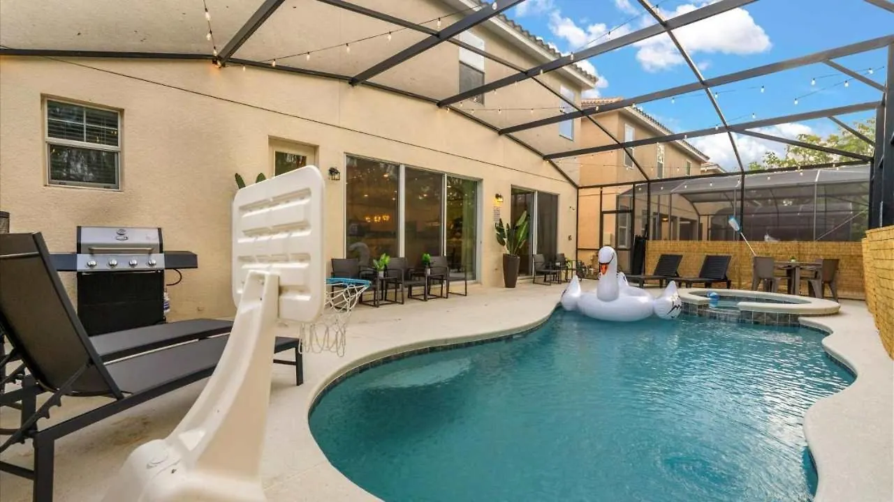 Upstay - Storybook W Pool Hot Tub Theme - Near