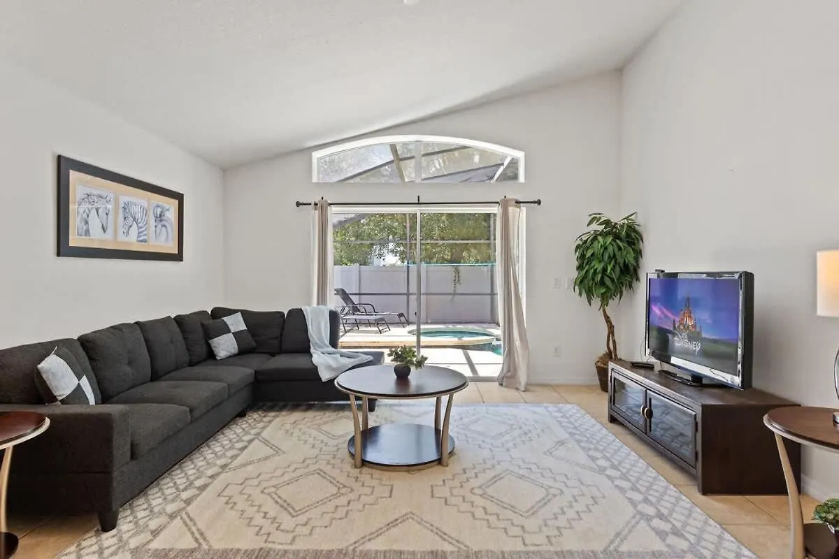 Ground Floor Spacious House 4br Vp2512 펜션 *