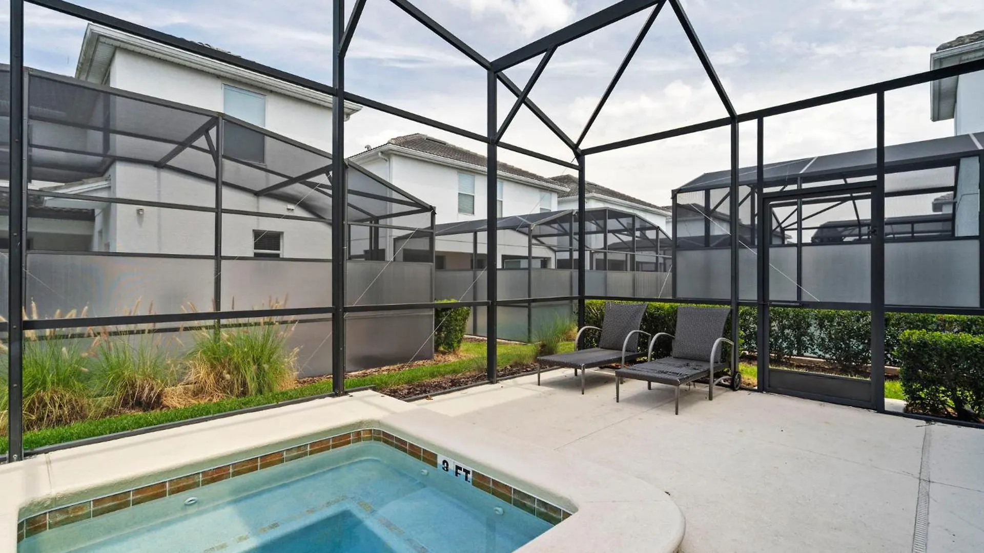 5 Bedroom 5 Bathroom Storey 4760kc Holiday home Kissimmee