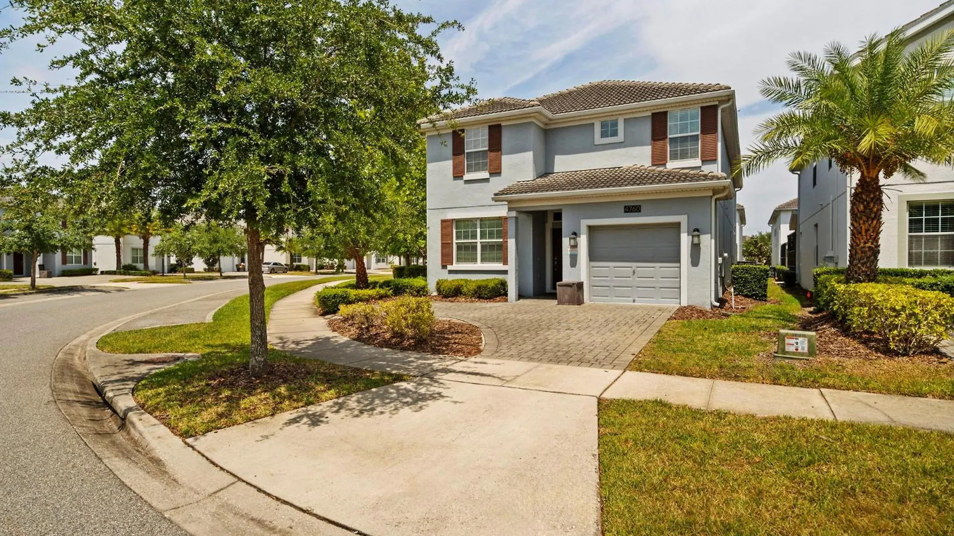 5 Bedroom 5 Bathroom Storey 4760kc *