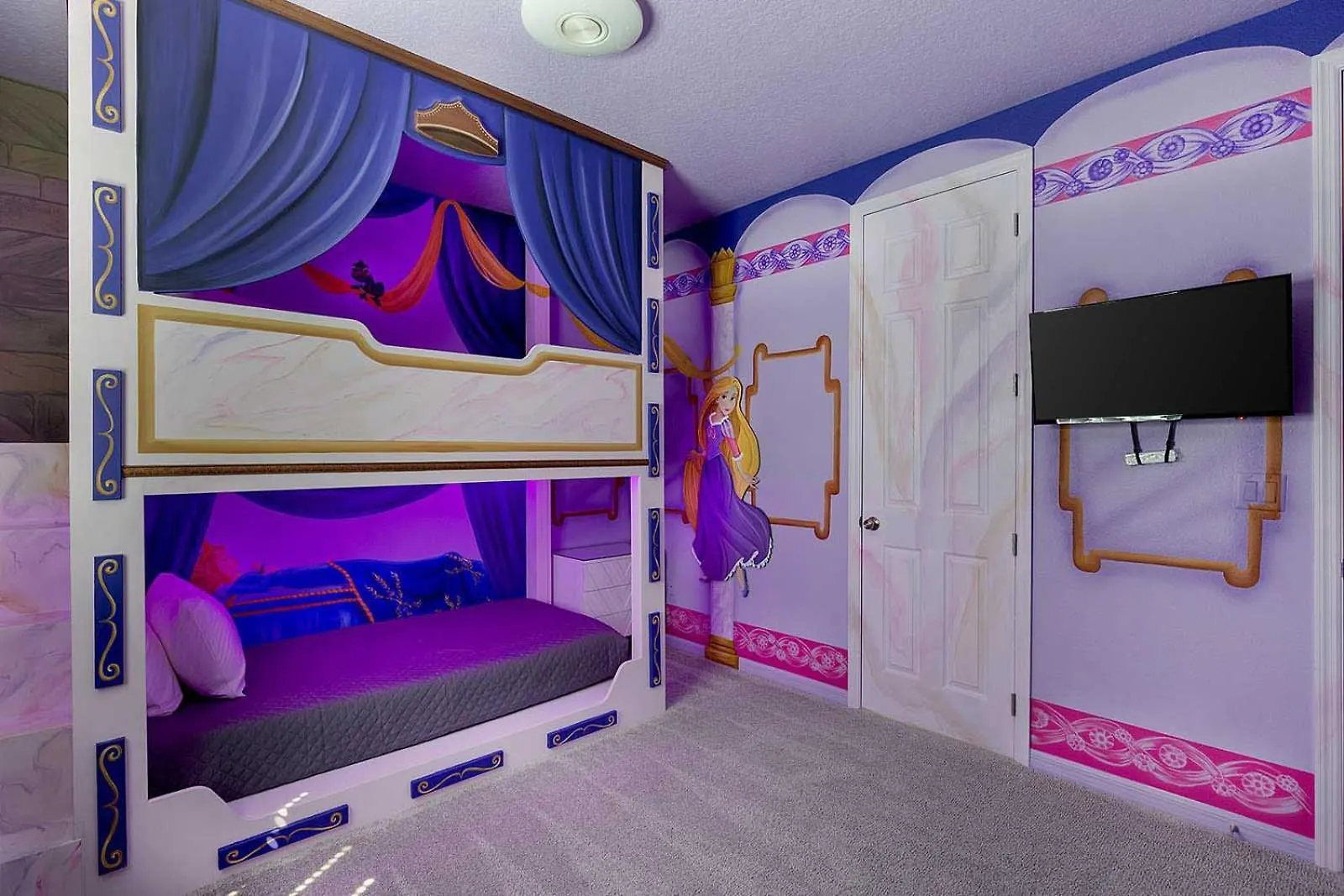 Villa Mega Near With Gamer Br, Theater, Pool