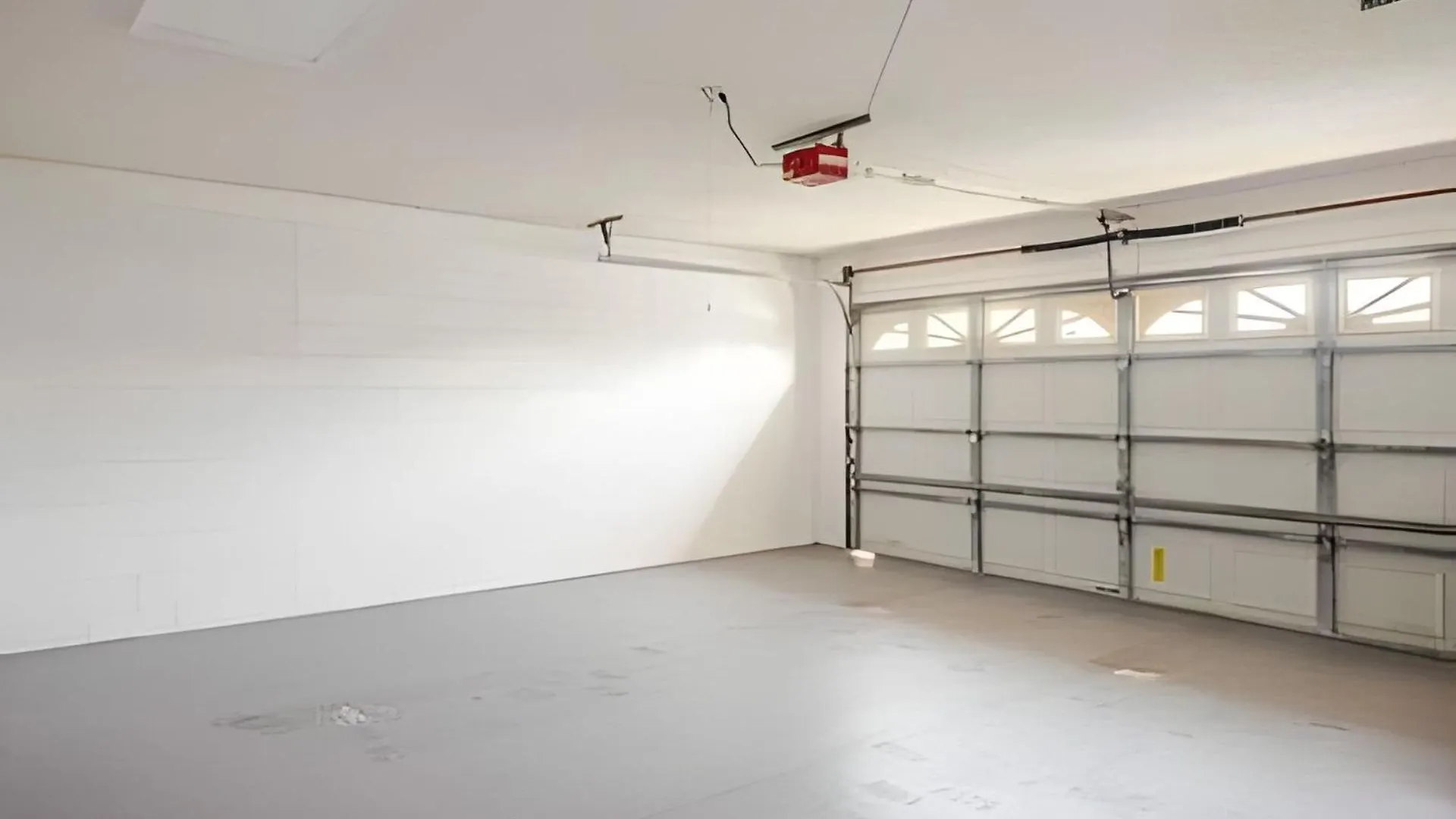 *renovated* Located Pool *