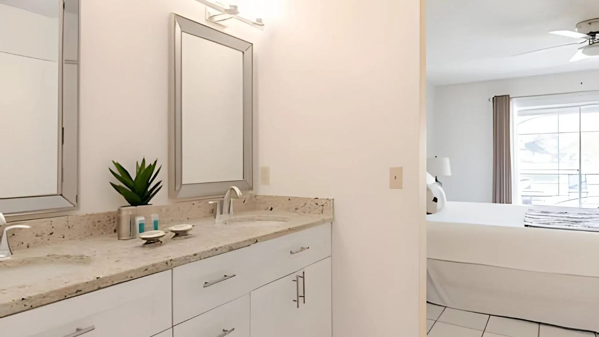 Сasa de vacaciones Lakeside View Pool Home, Close To Disney, Malls *