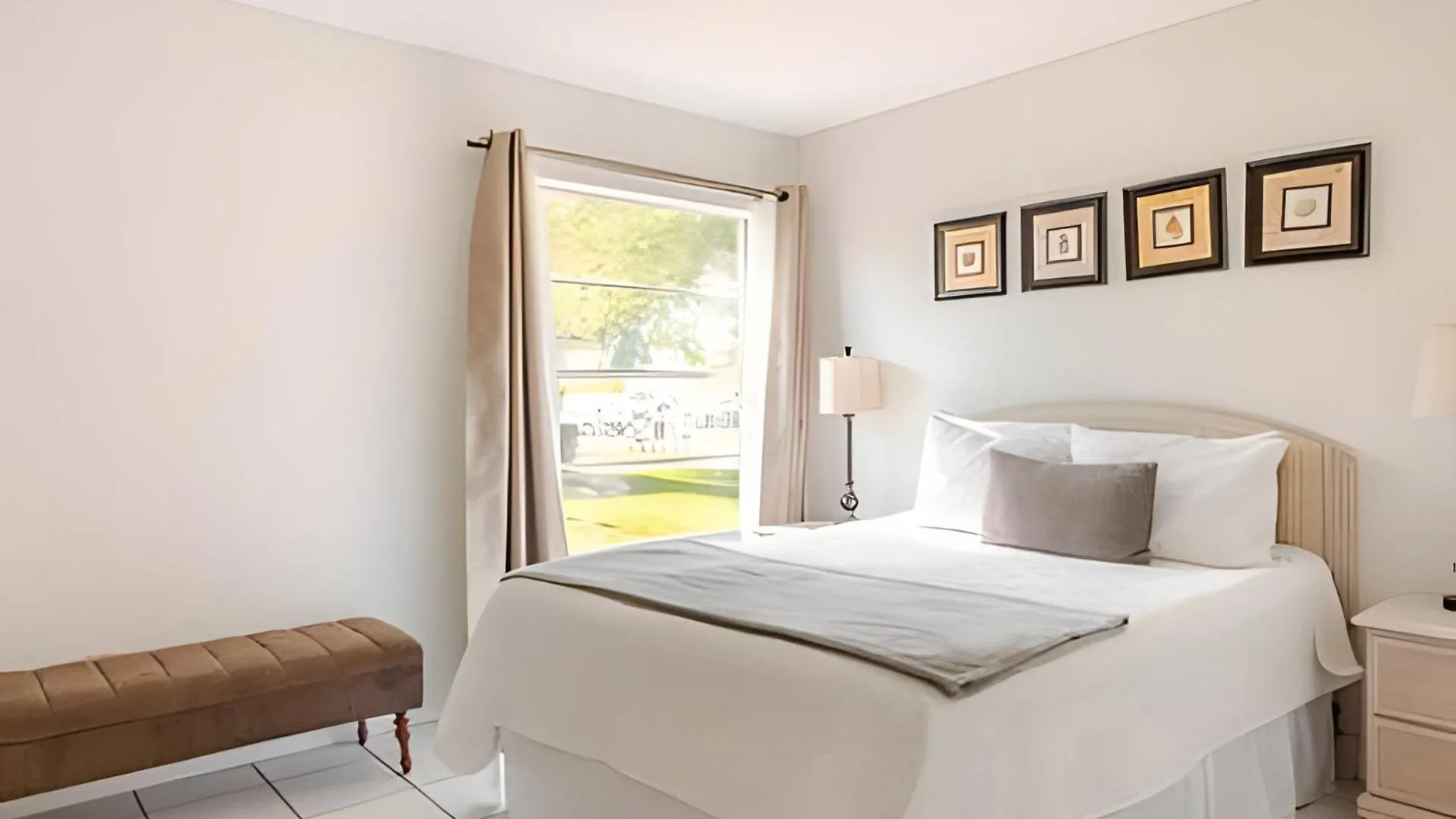 Lakeside View Pool Home, Close To Disney, Malls Сasa de vacaciones Kissimmee