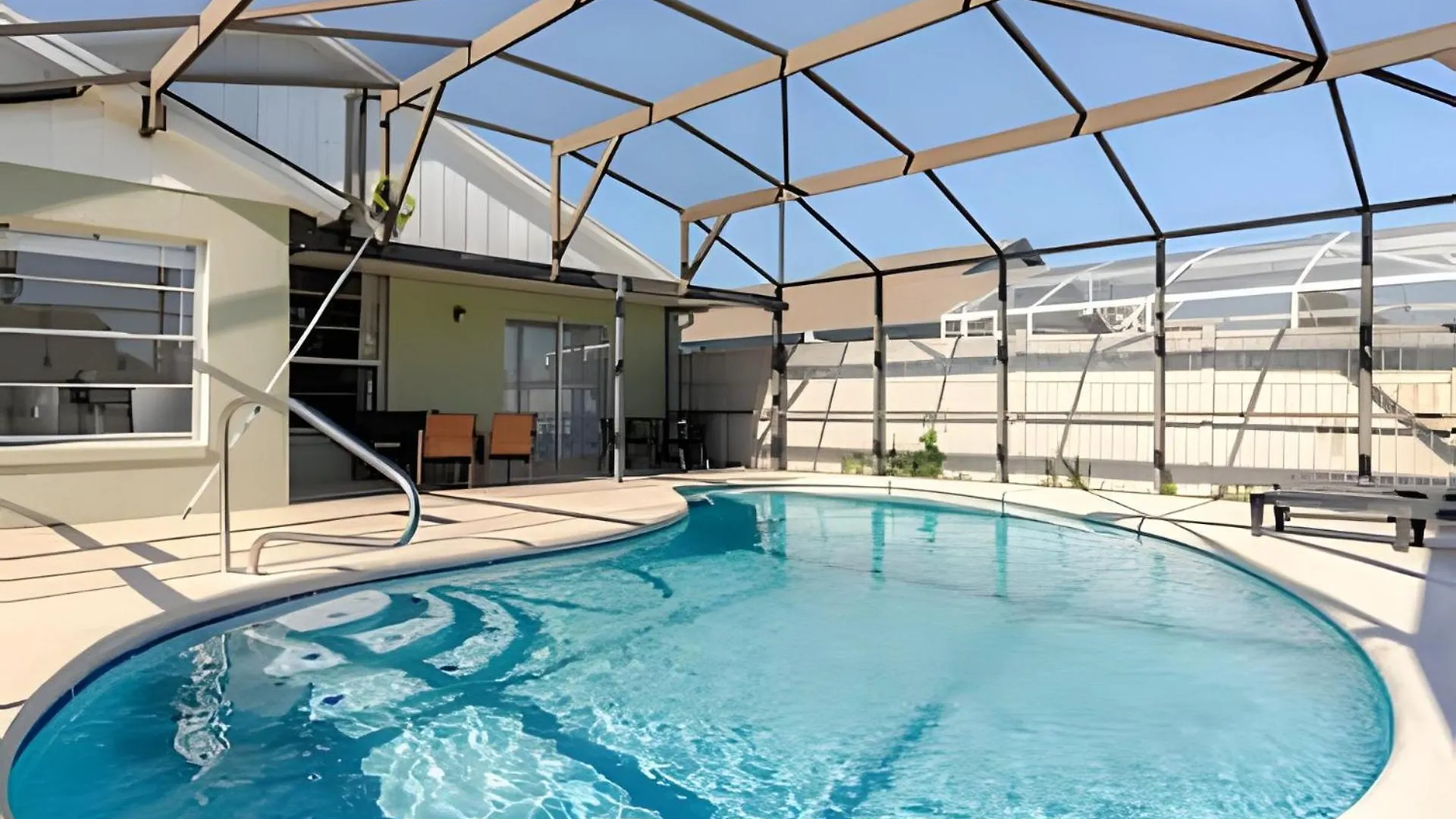 Lakeside View Pool Home, Close To Disney, Malls Сasa de vacaciones *