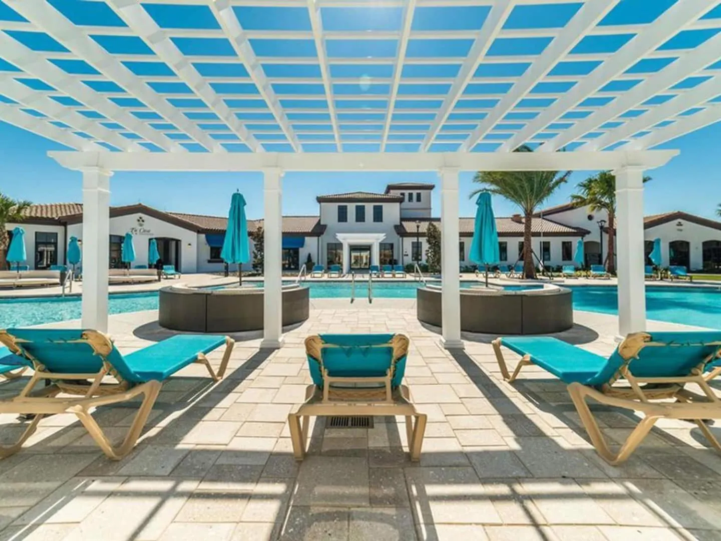 Lovely 5br4ba W Private Heated Pool & Bbq Grill Vakantiehuis
