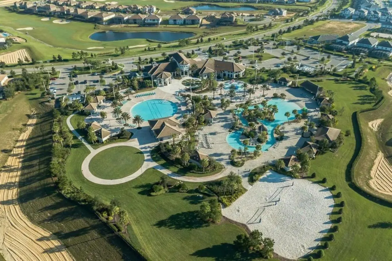 Lakefront 9br Pool Near World * Kissimmee