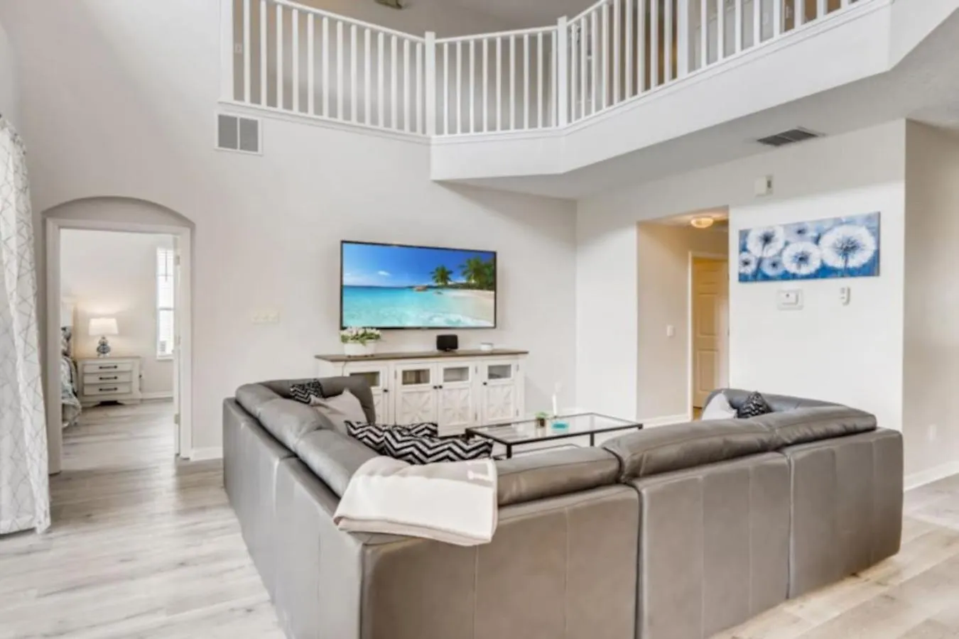 Lakefront 6br Pool Near World Kissimmee