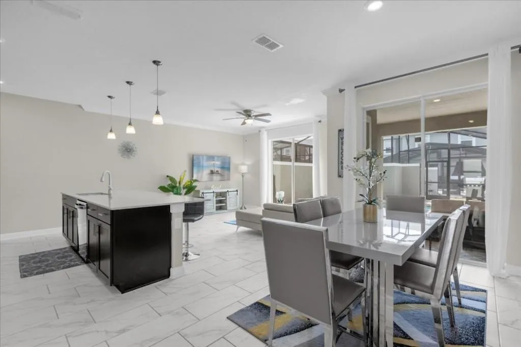 4 Bedrooms-3 Bathrooms- Storey 2885ss בית נופש קיסימי