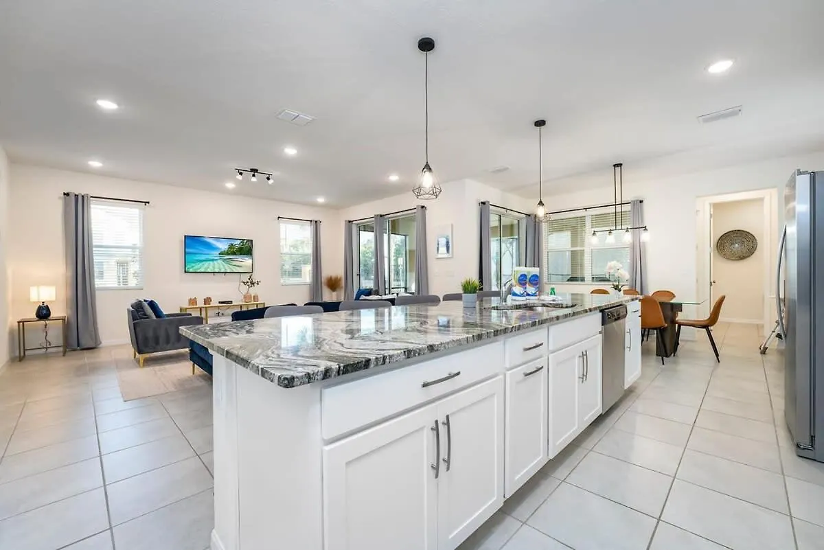 Villa Modern 6br Retreat Private Pool Near
