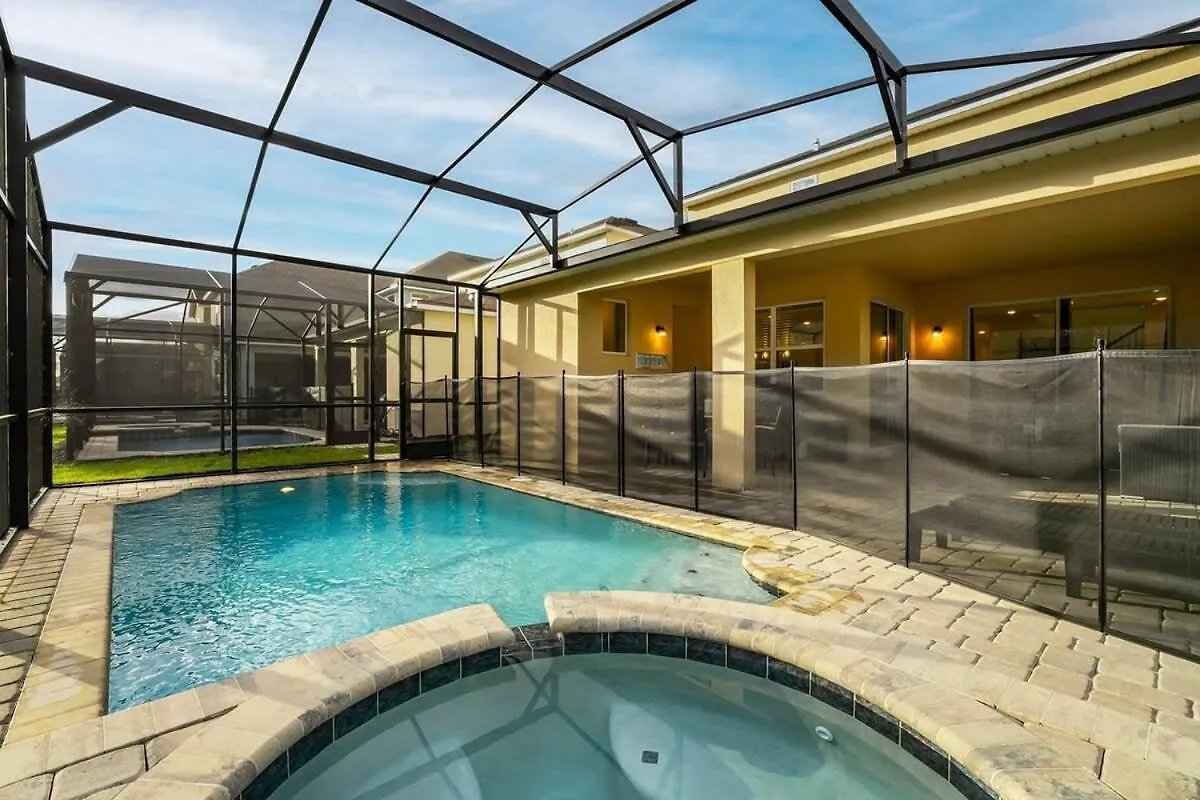 Modern 6br Retreat Private Pool Near *