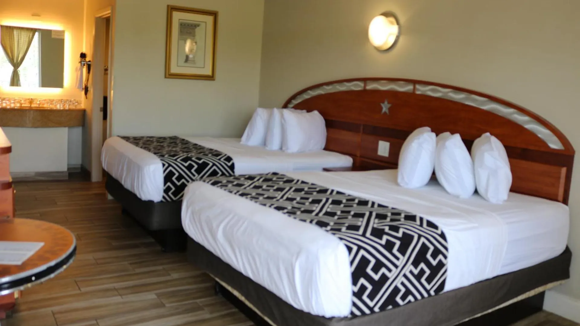 Magic Key - Near Motel 3*