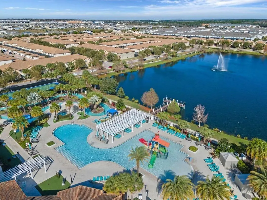 Windsor At Westside: 9br Near W/ Pool & Game *
