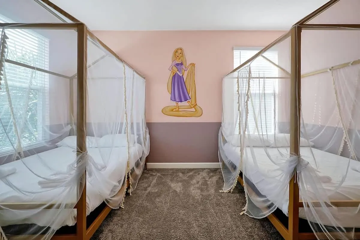 בית נופש Serene Villa- Your Perfect Getaway Near The Fun קיסימי