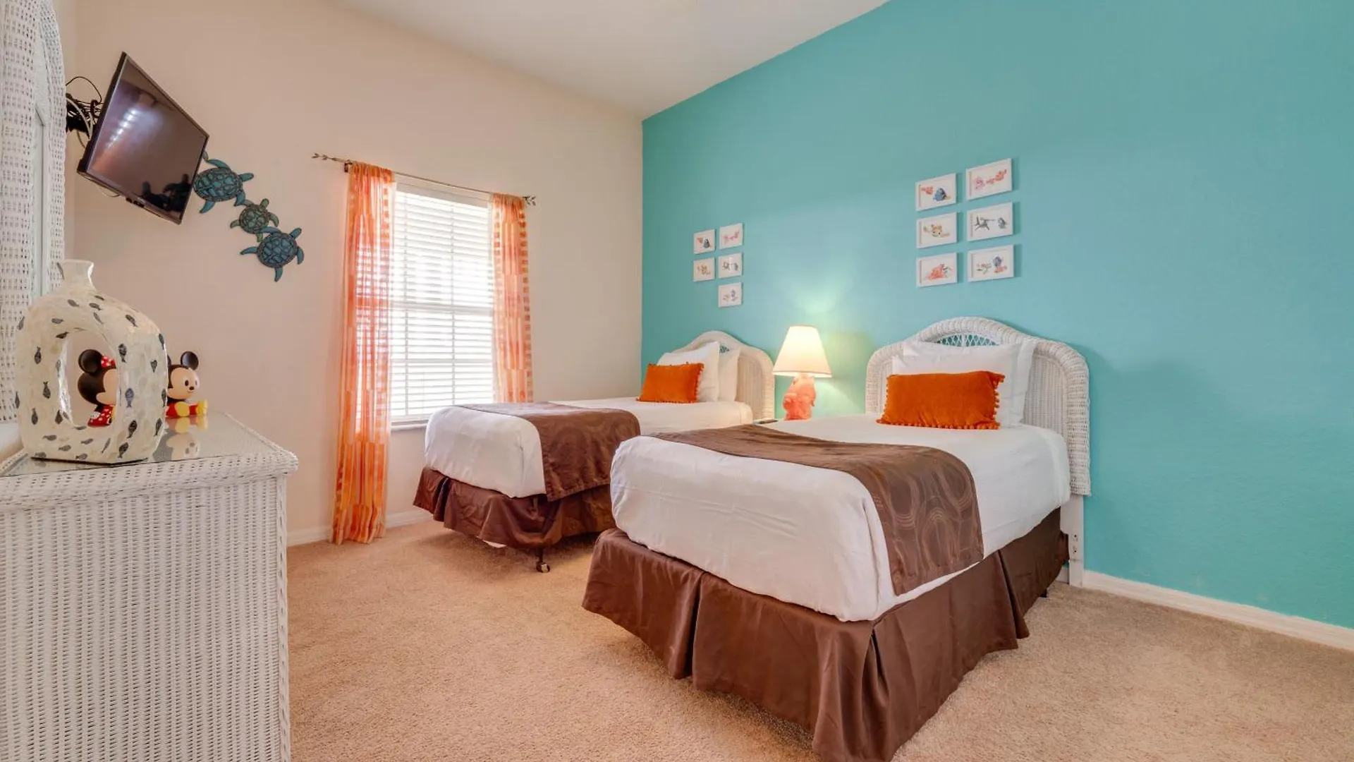 Balcony And Access Bahama Bay Condo! 키시미