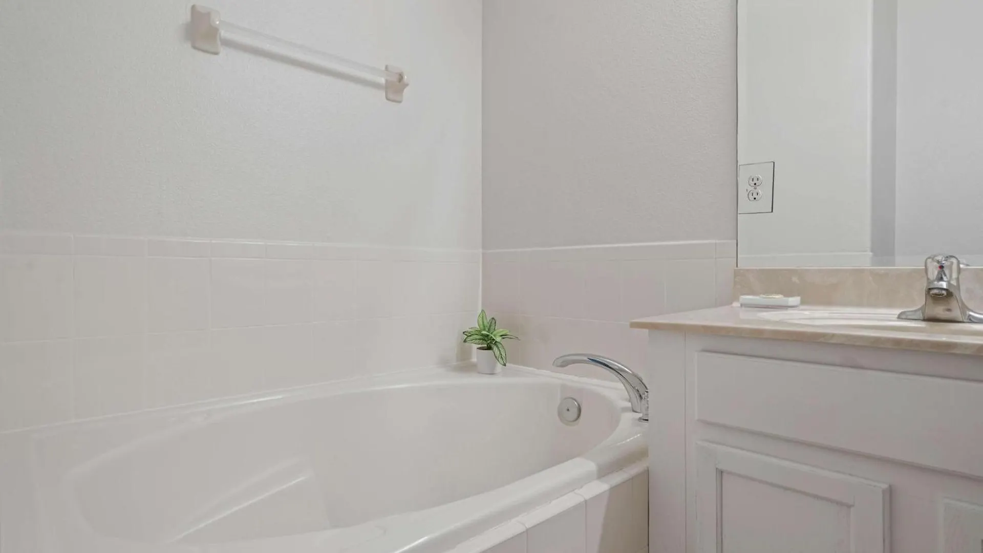 Сasa de vacaciones W483- Magic Haven Townhome *
