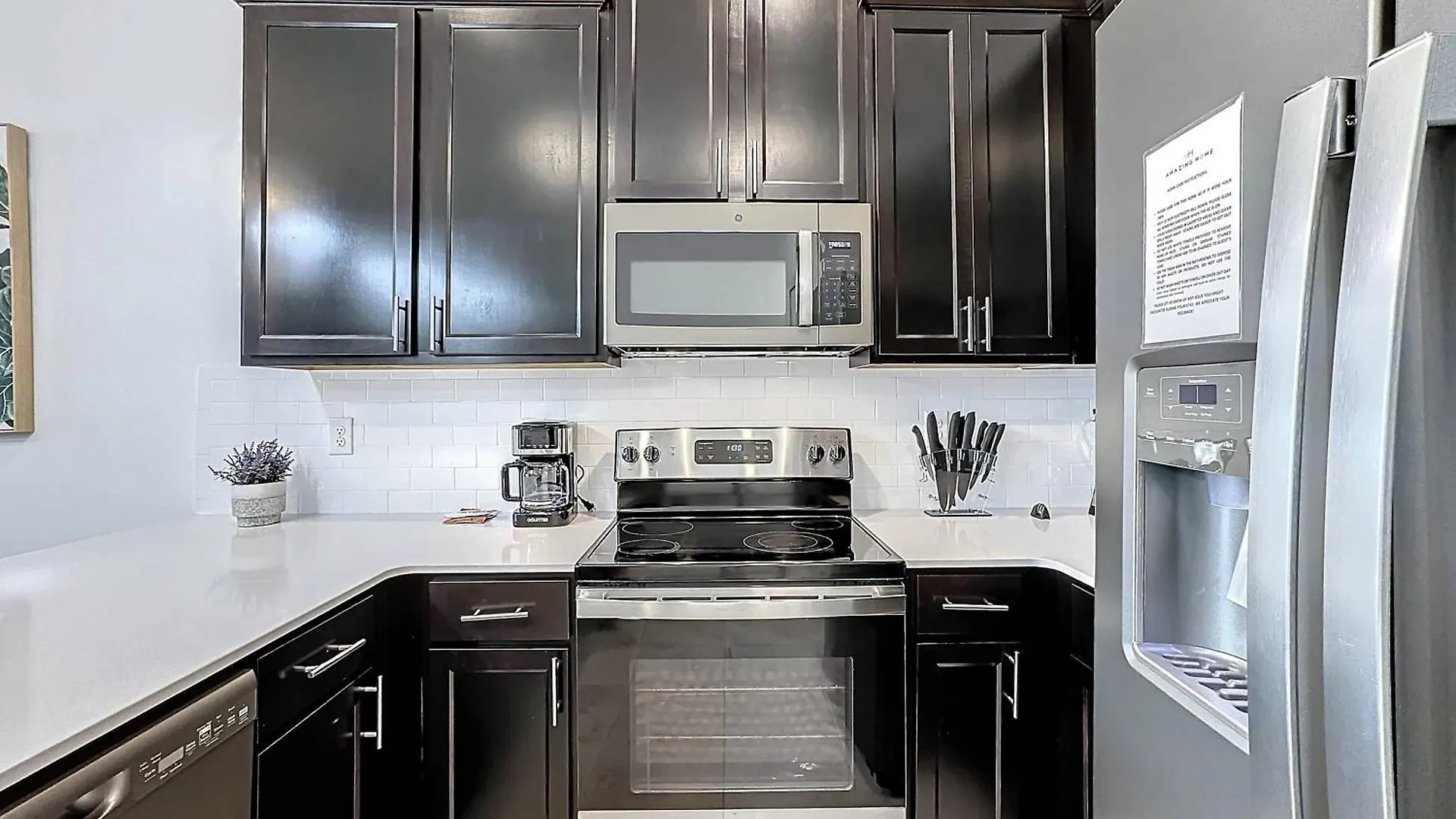 Incredible Thematic 2br With 2 Clubhouses Kissimmee