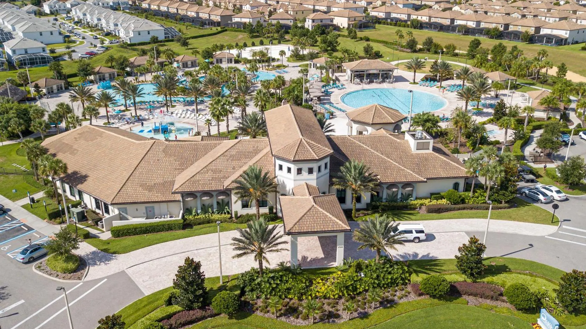 Villa 8953 Cc - 4br Townhome With Sparkling Pool Kissimmee