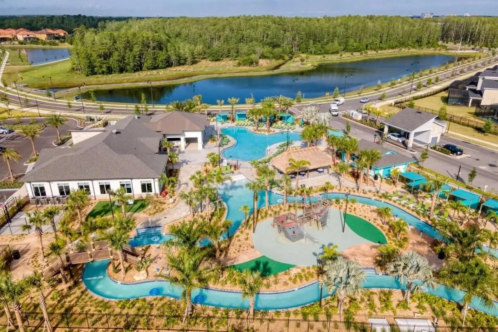 4318- 5-bedroom Storey With Private Pool Near *