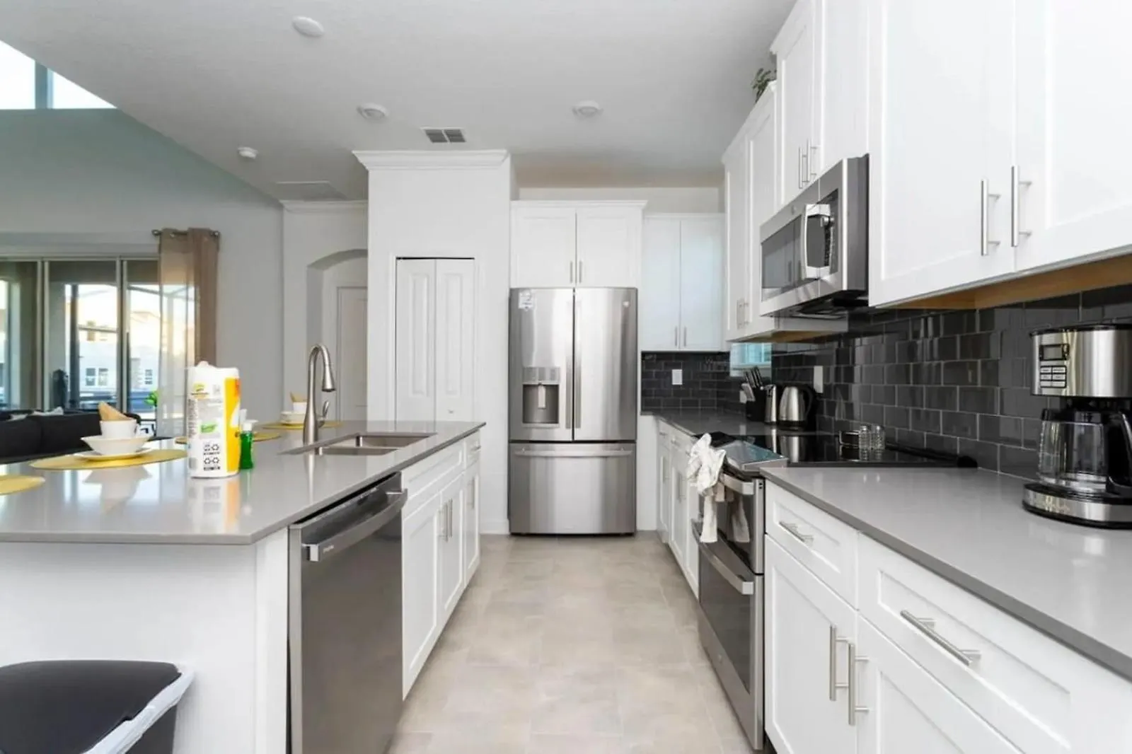 4318- 5-bedroom Storey With Private Pool Near