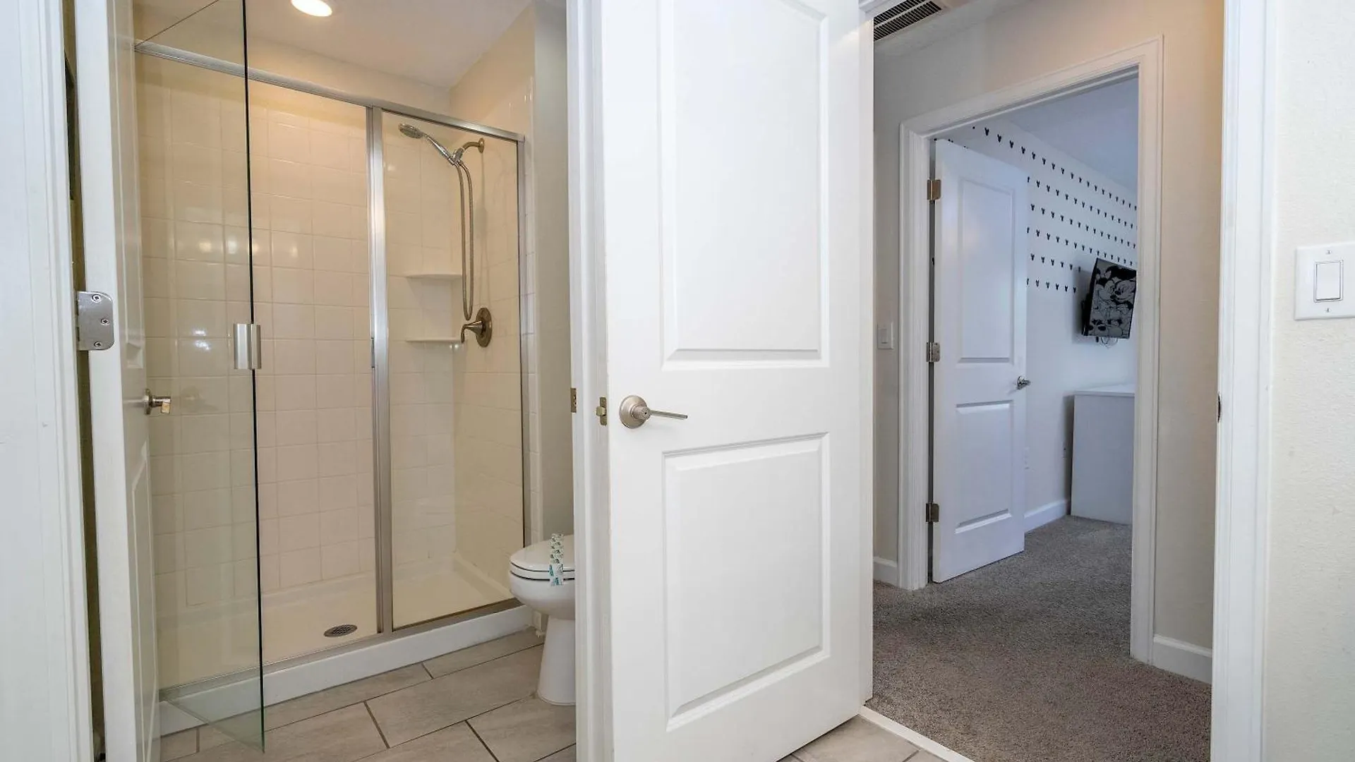 Stunning 5bd With Pool At Storey 5019 *